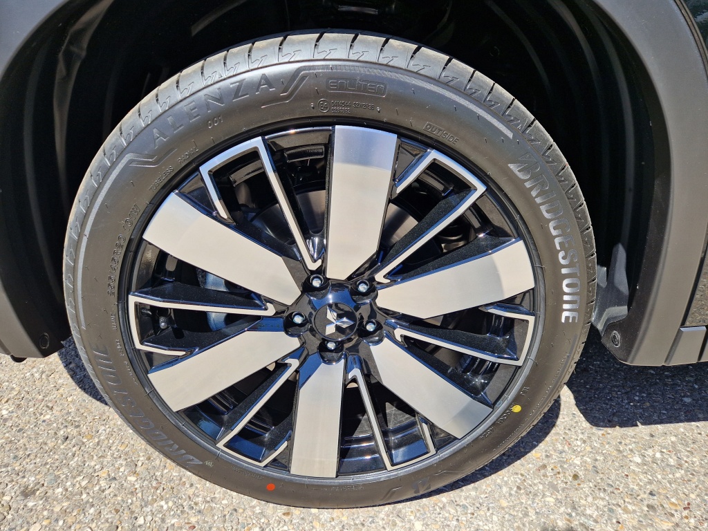Mitsubishi Mitsubishi