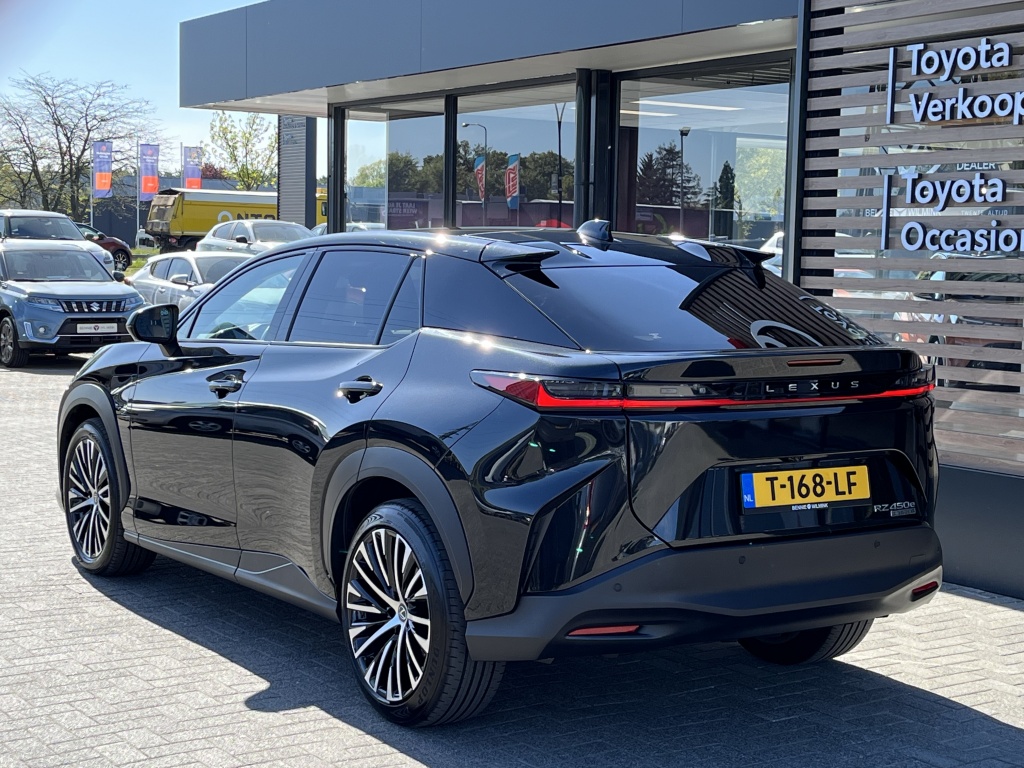 Lexus