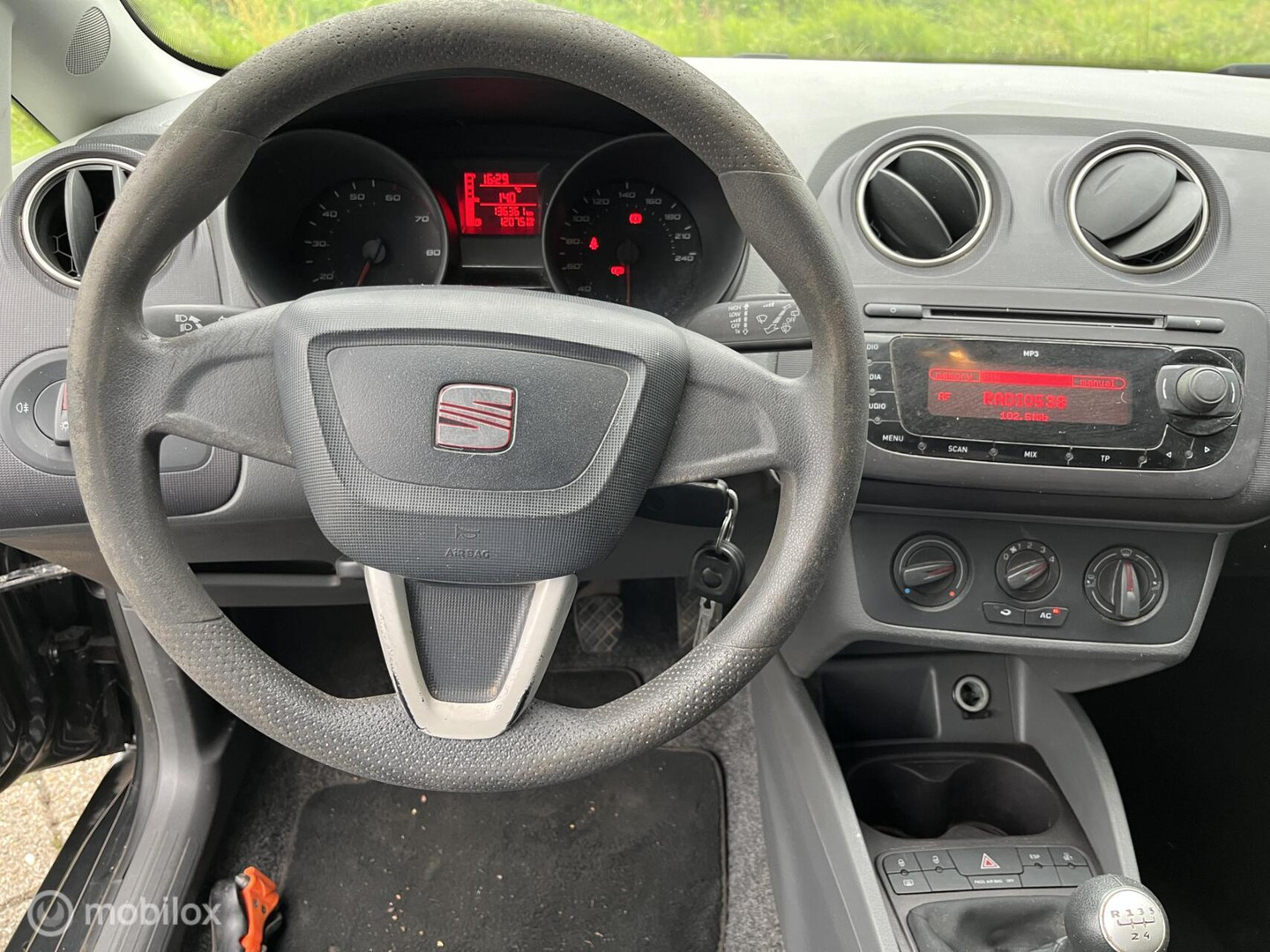 SEAT