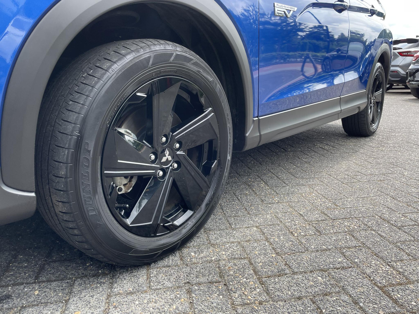Mitsubishi Mitsubishi