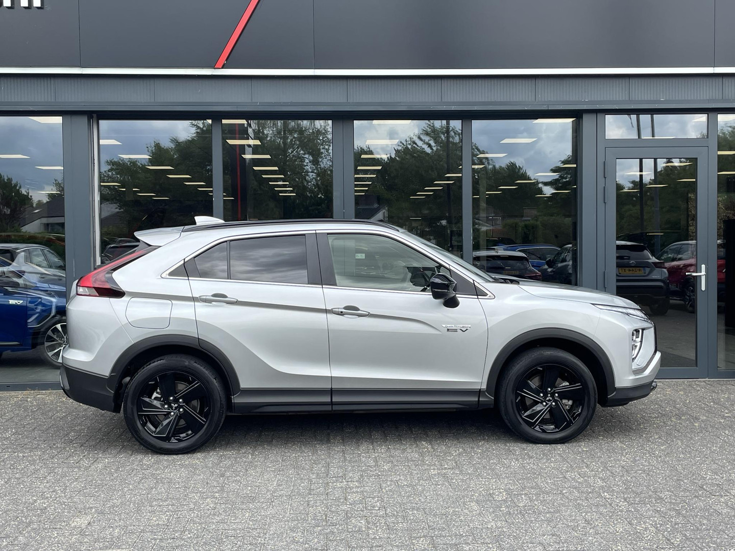 Mitsubishi Mitsubishi