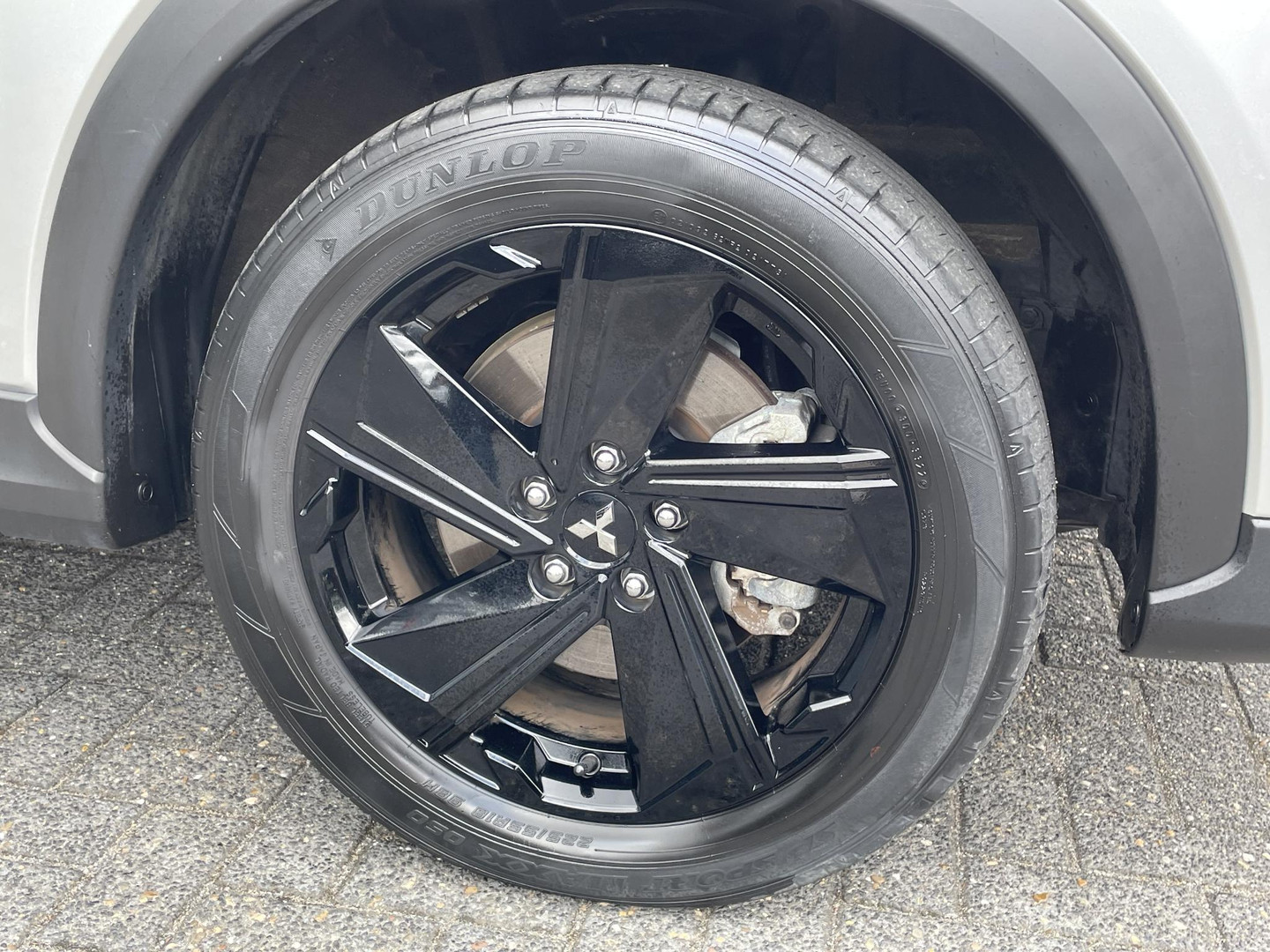 Mitsubishi Mitsubishi