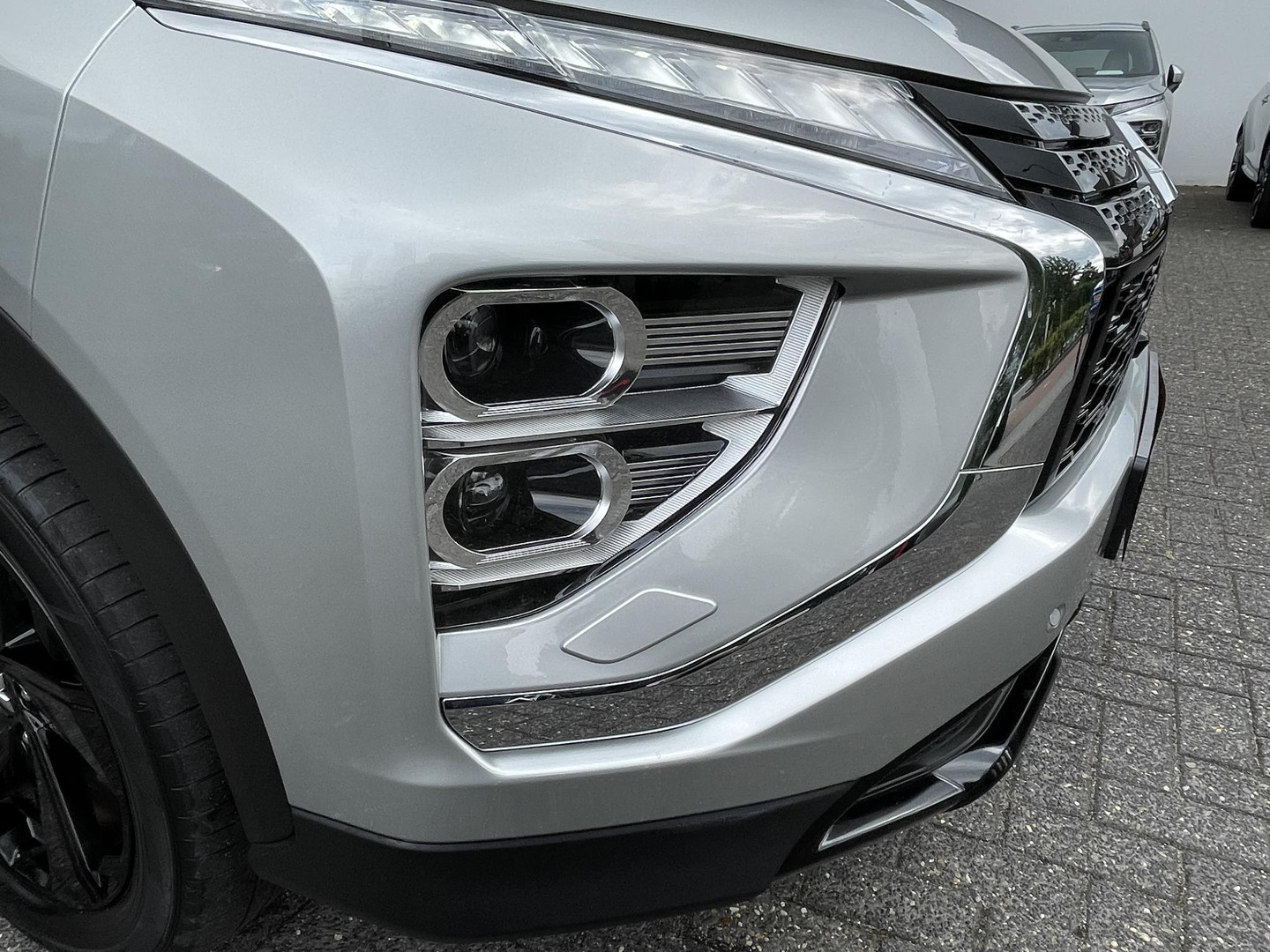 Mitsubishi Mitsubishi