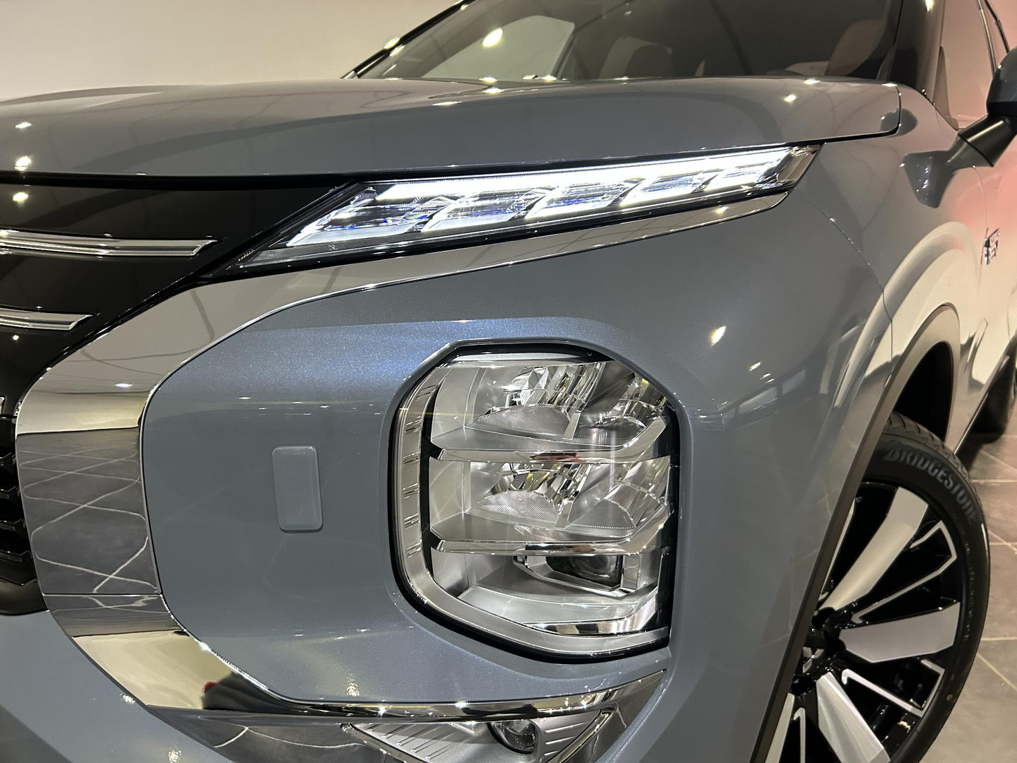 Mitsubishi Mitsubishi