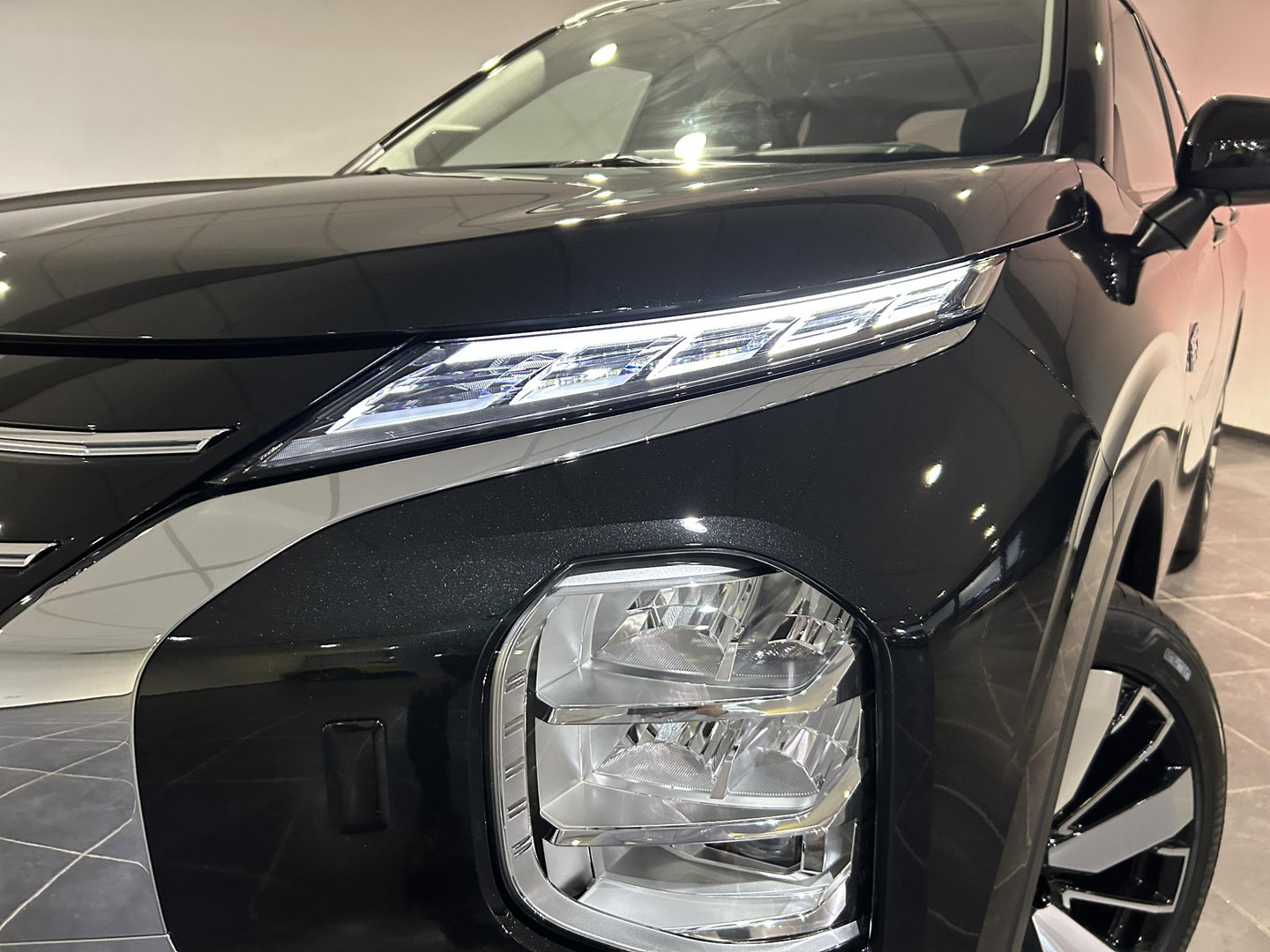 Mitsubishi Mitsubishi