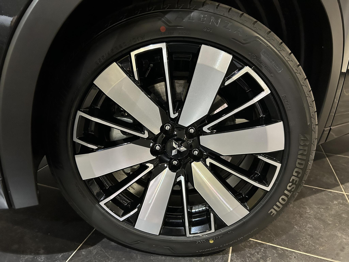 Mitsubishi Mitsubishi