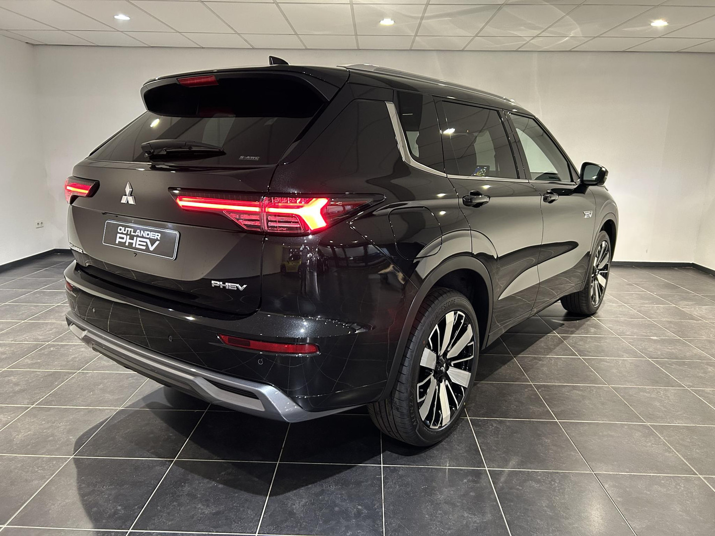 Mitsubishi Mitsubishi