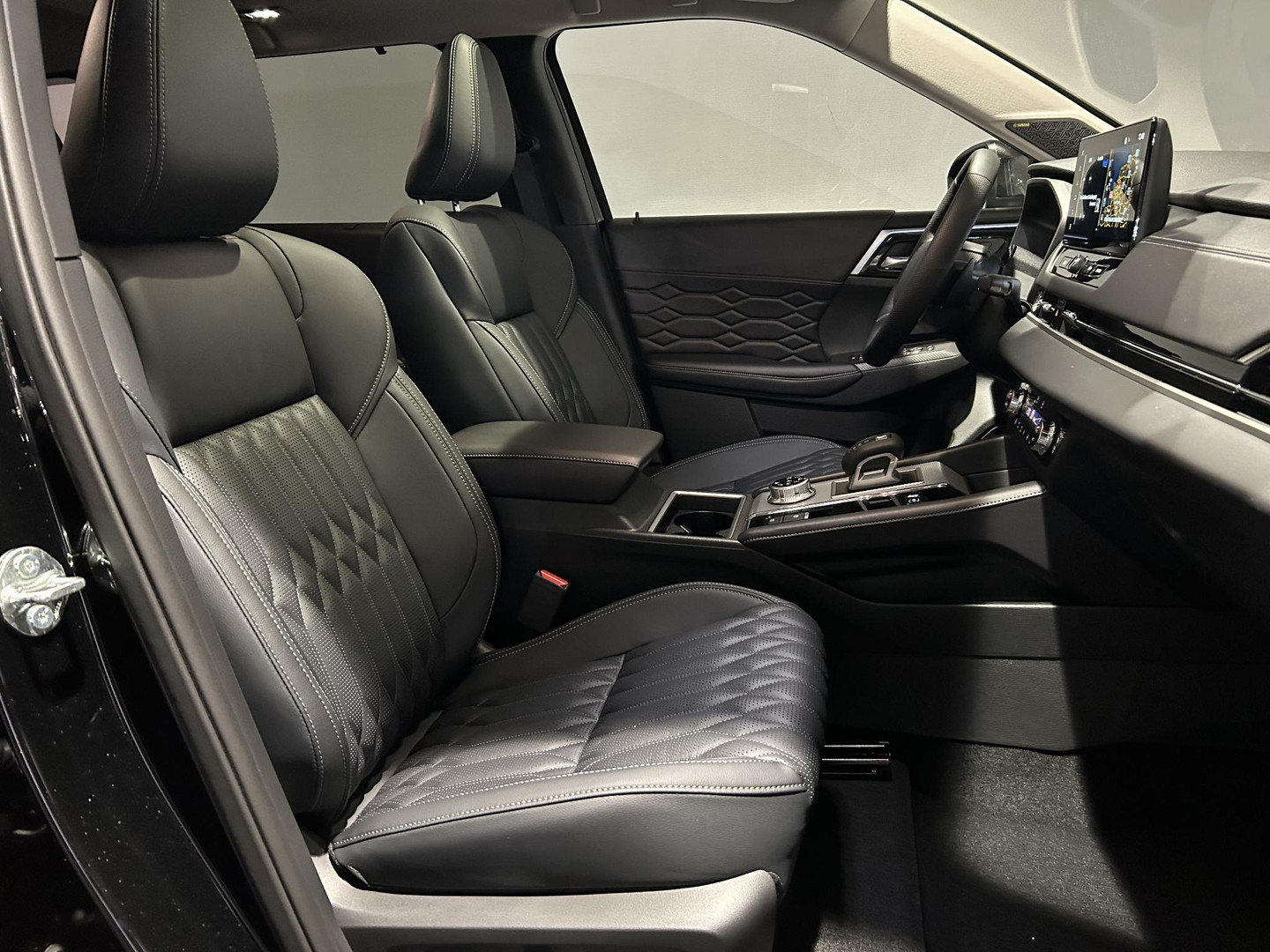 Mitsubishi Mitsubishi