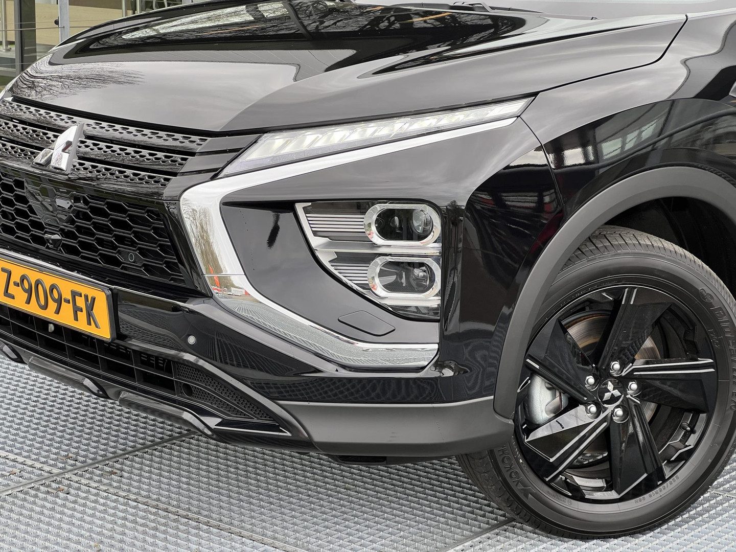 Mitsubishi Mitsubishi