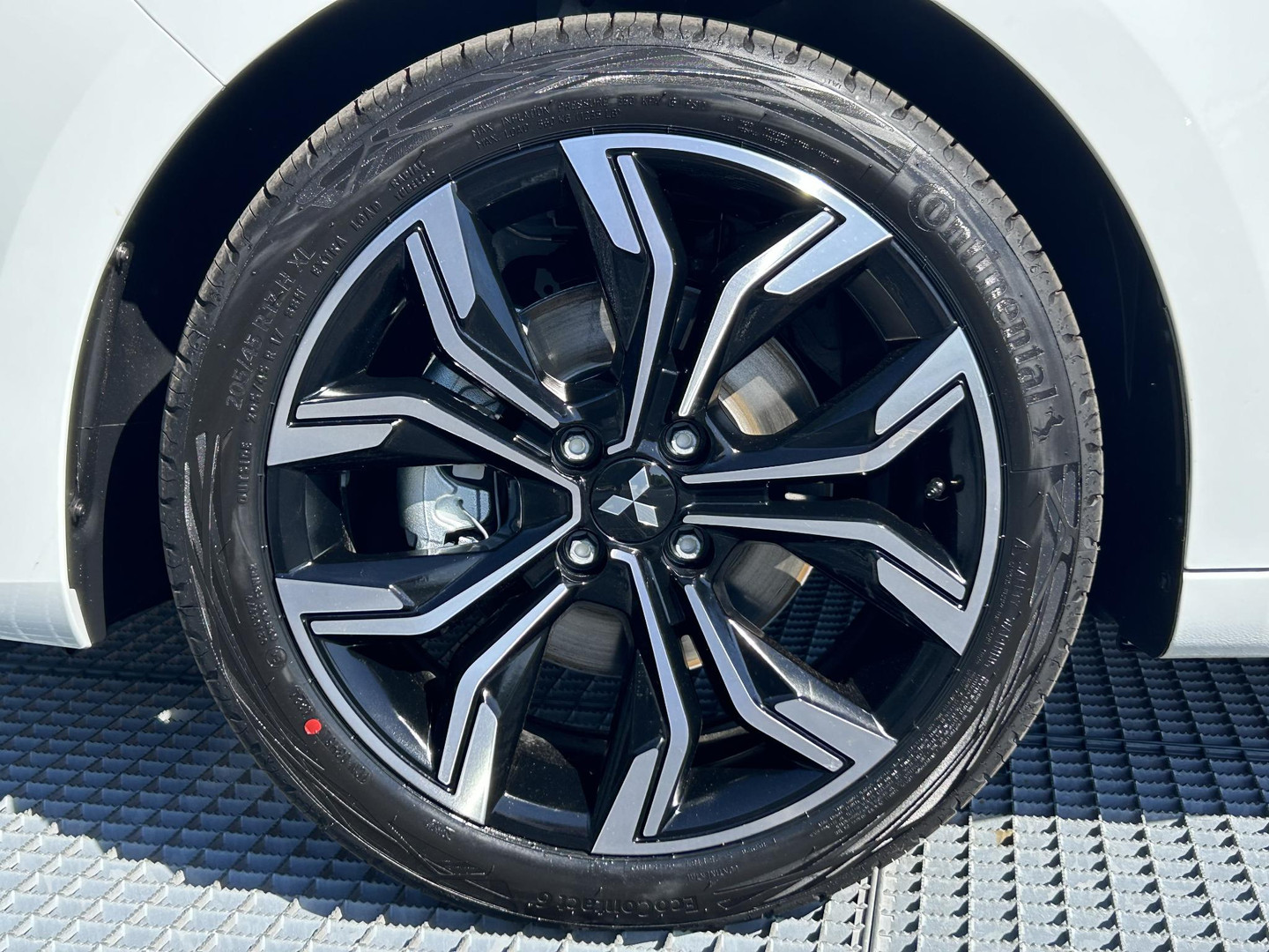 Mitsubishi Mitsubishi