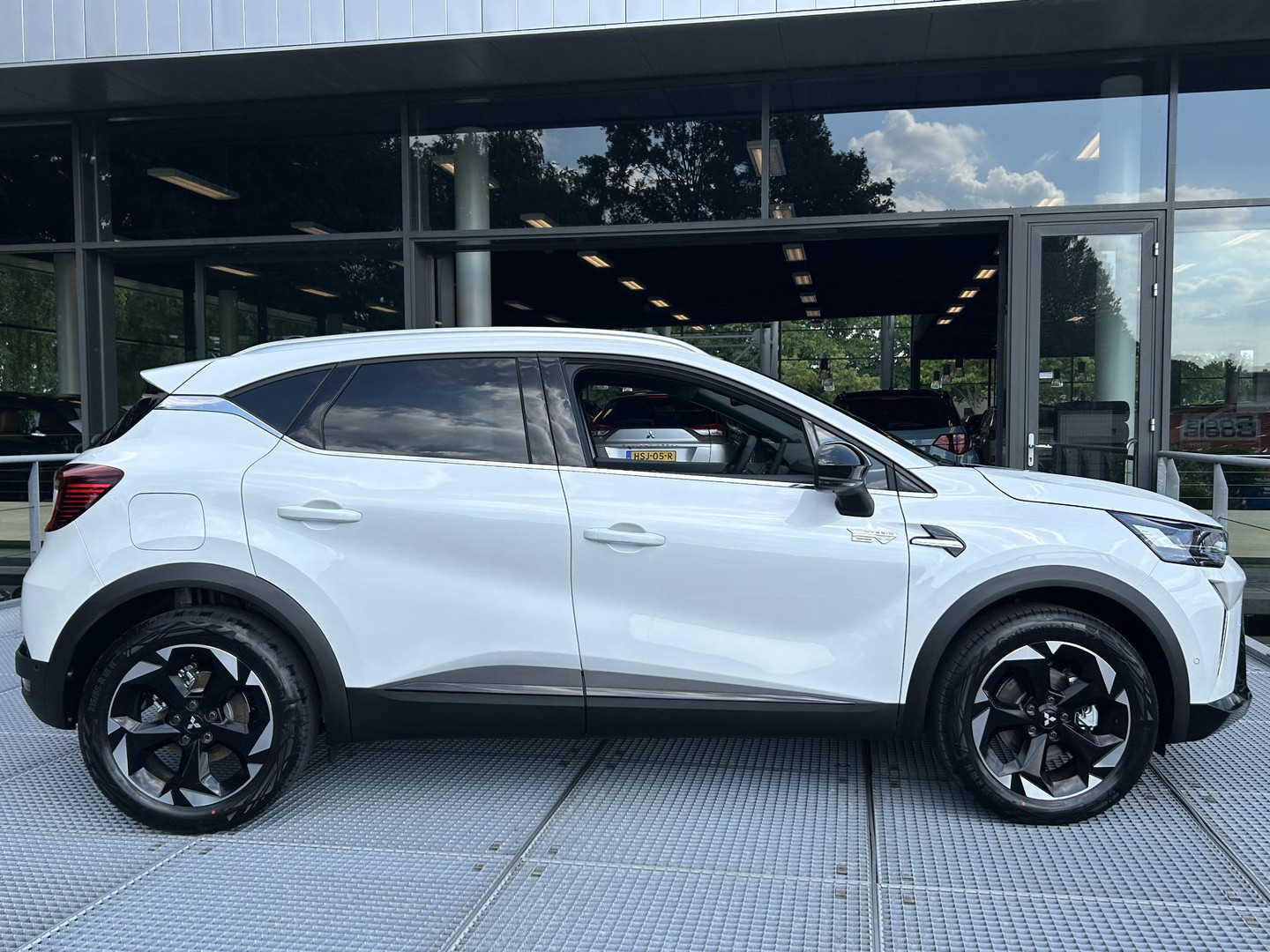 Mitsubishi Mitsubishi