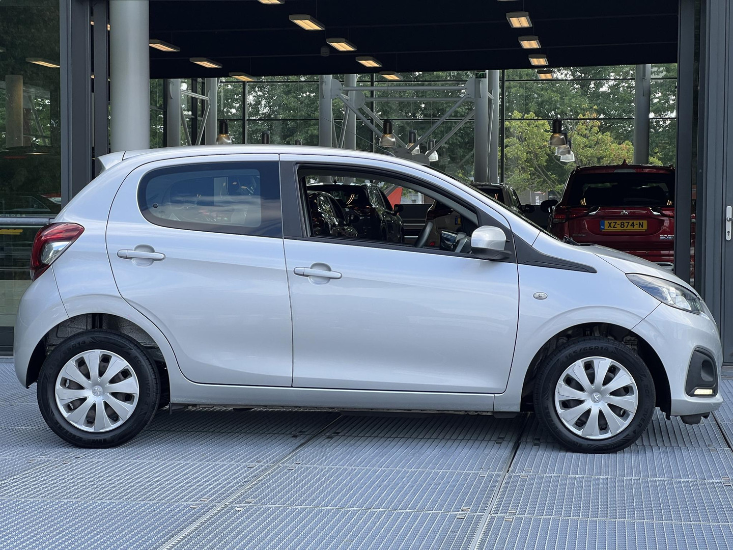 Peugeot