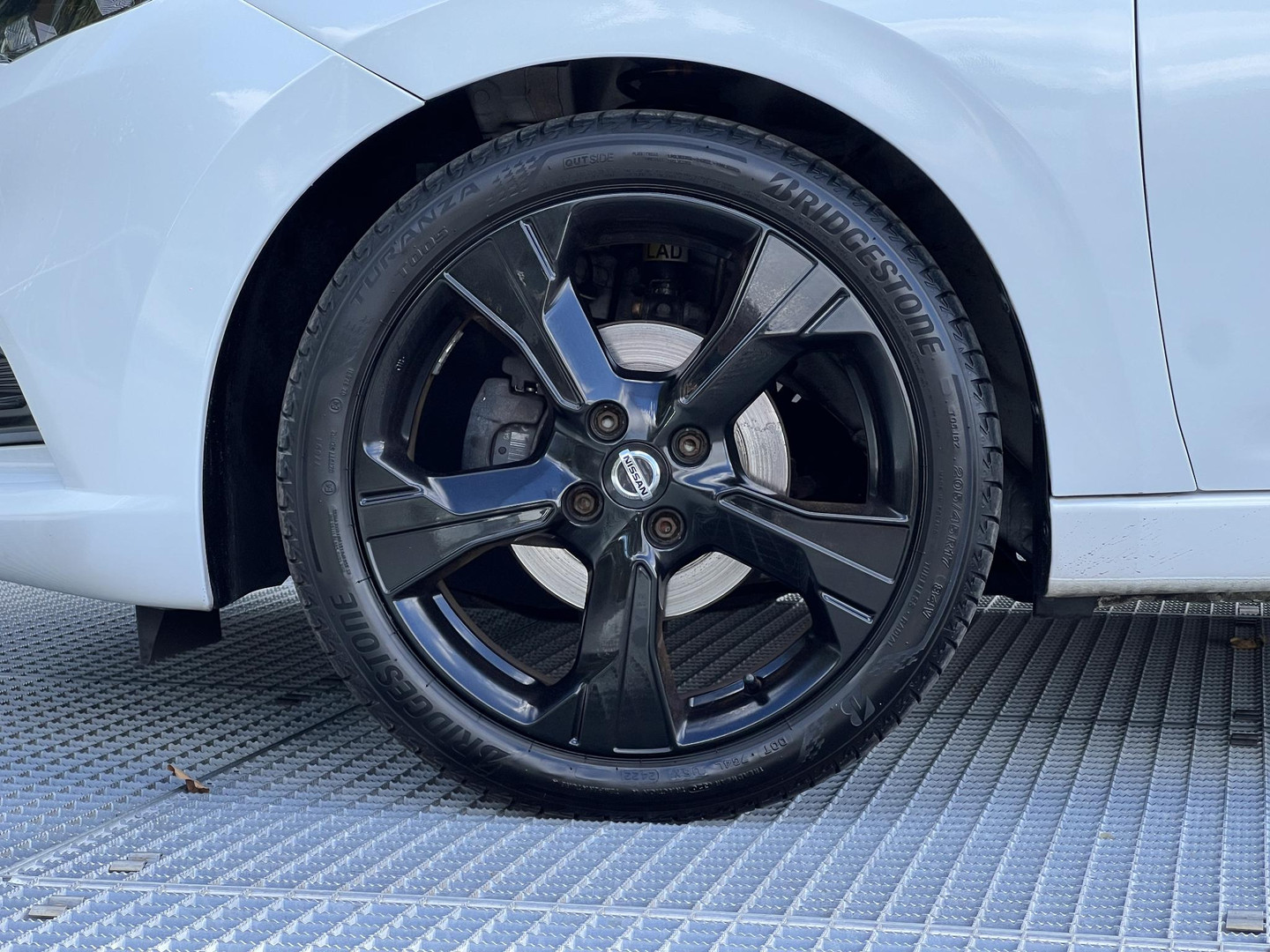 Nissan Nissan