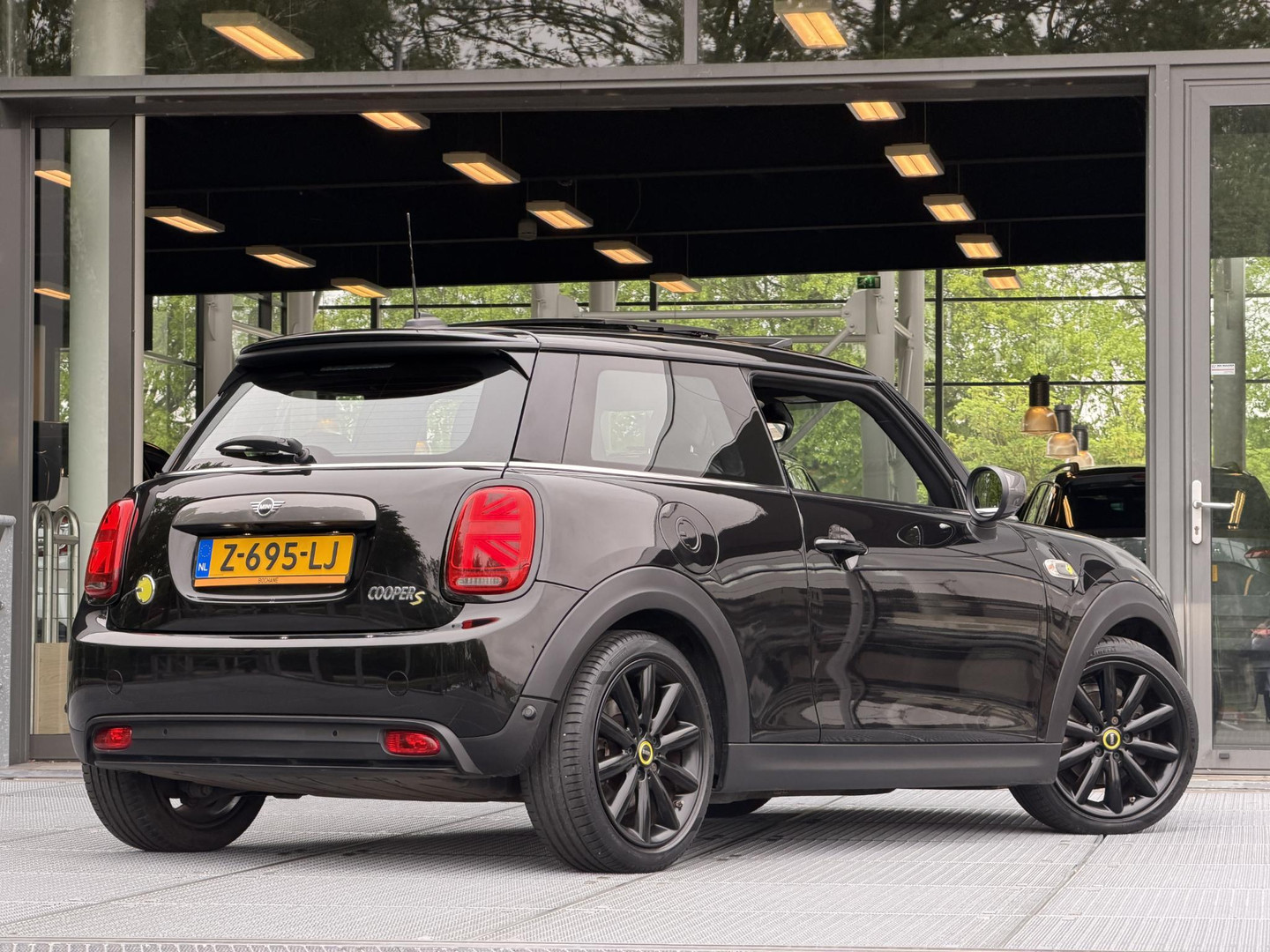 MINI