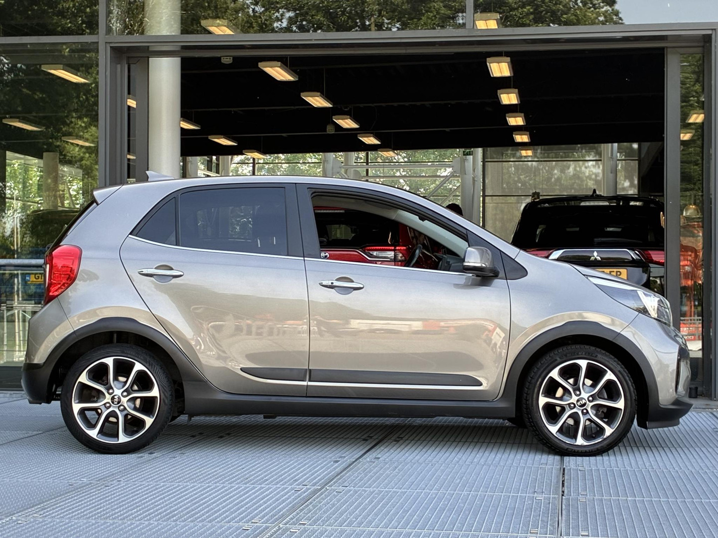Kia