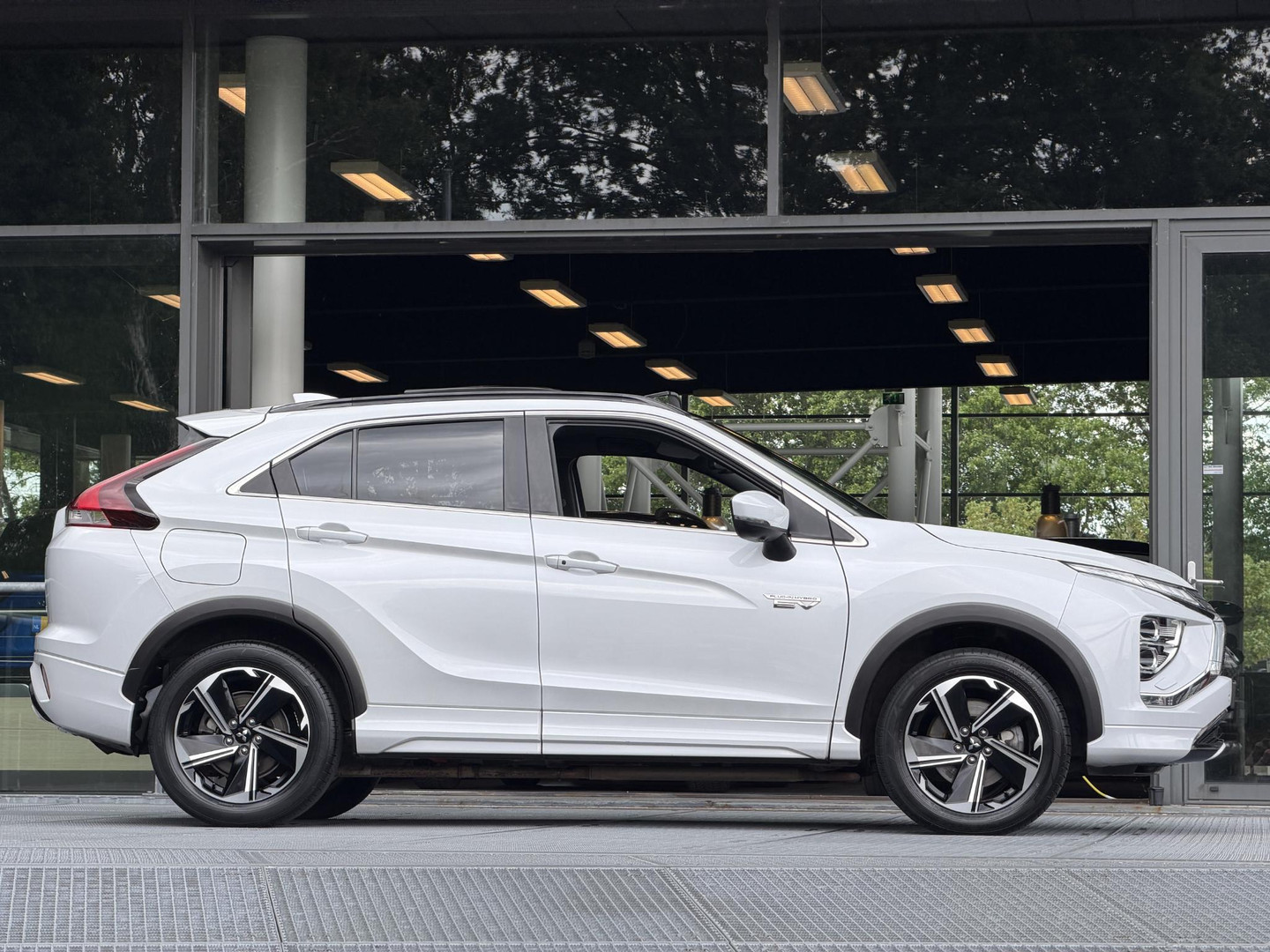 Mitsubishi Mitsubishi