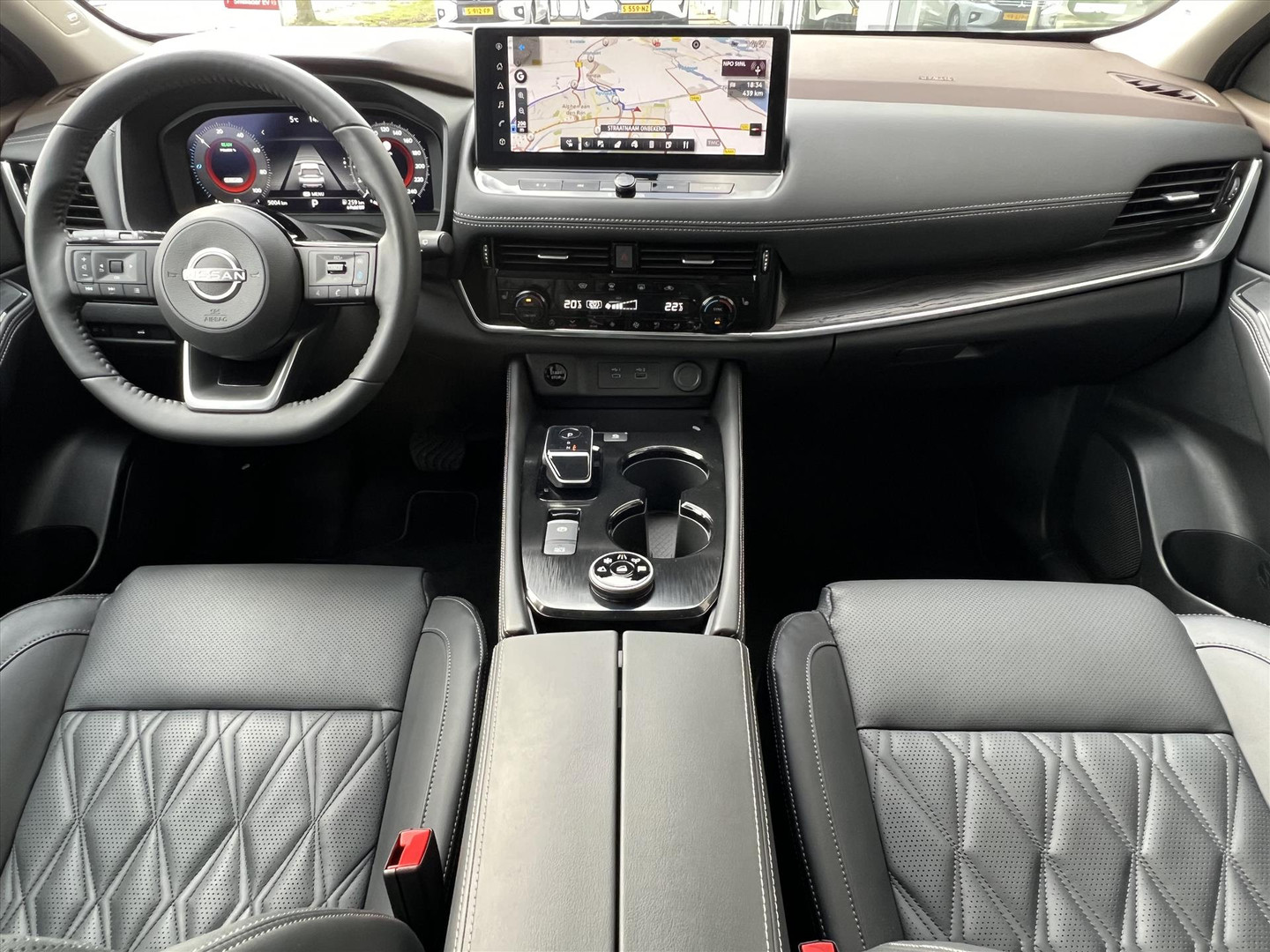 Nissan Nissan