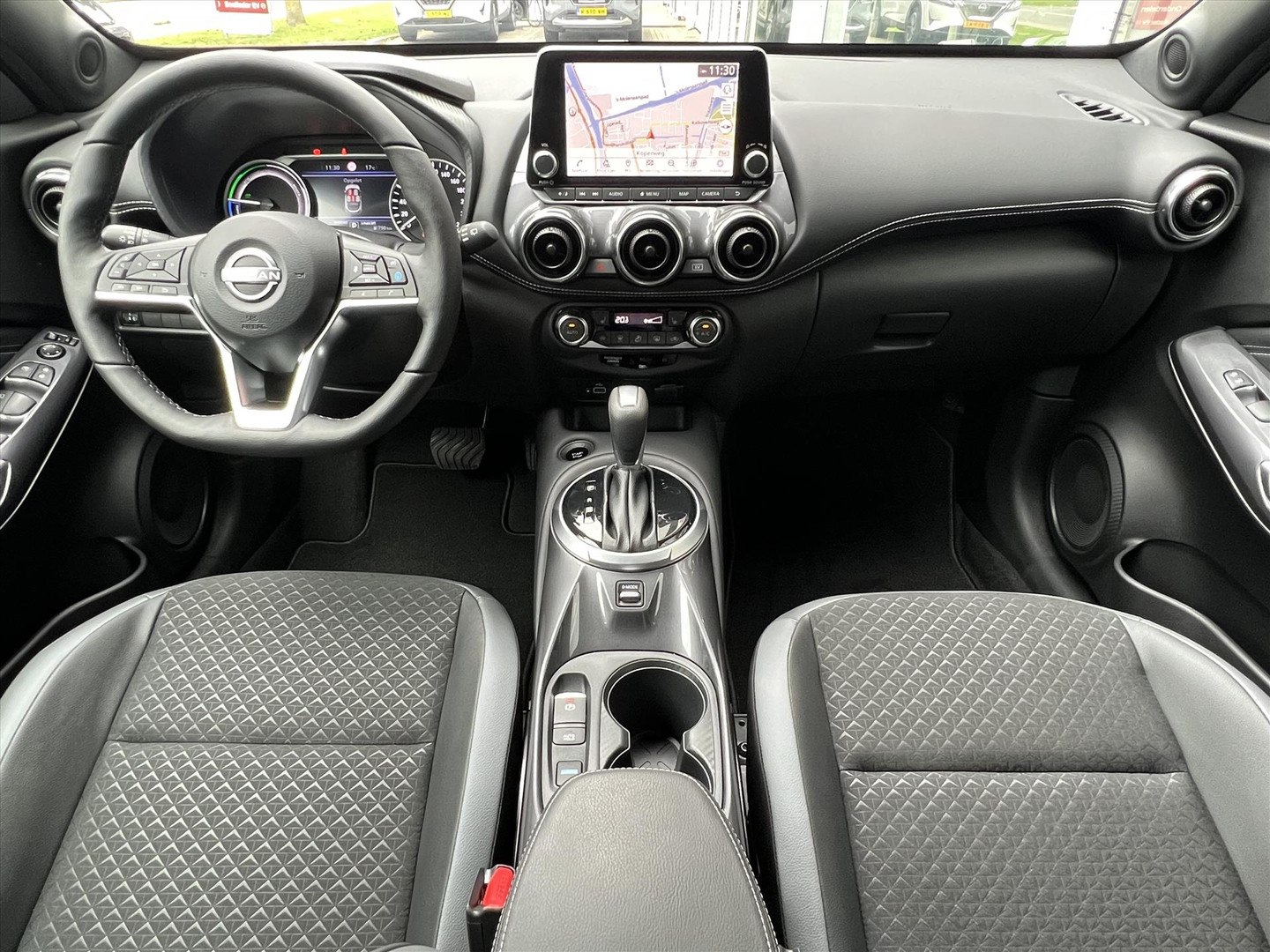 Nissan Nissan