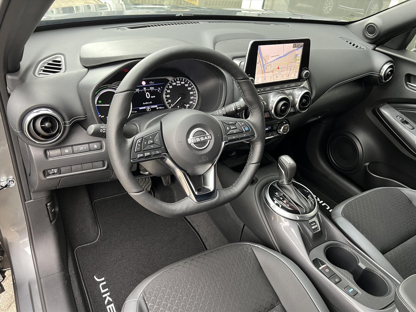 Nissan Nissan