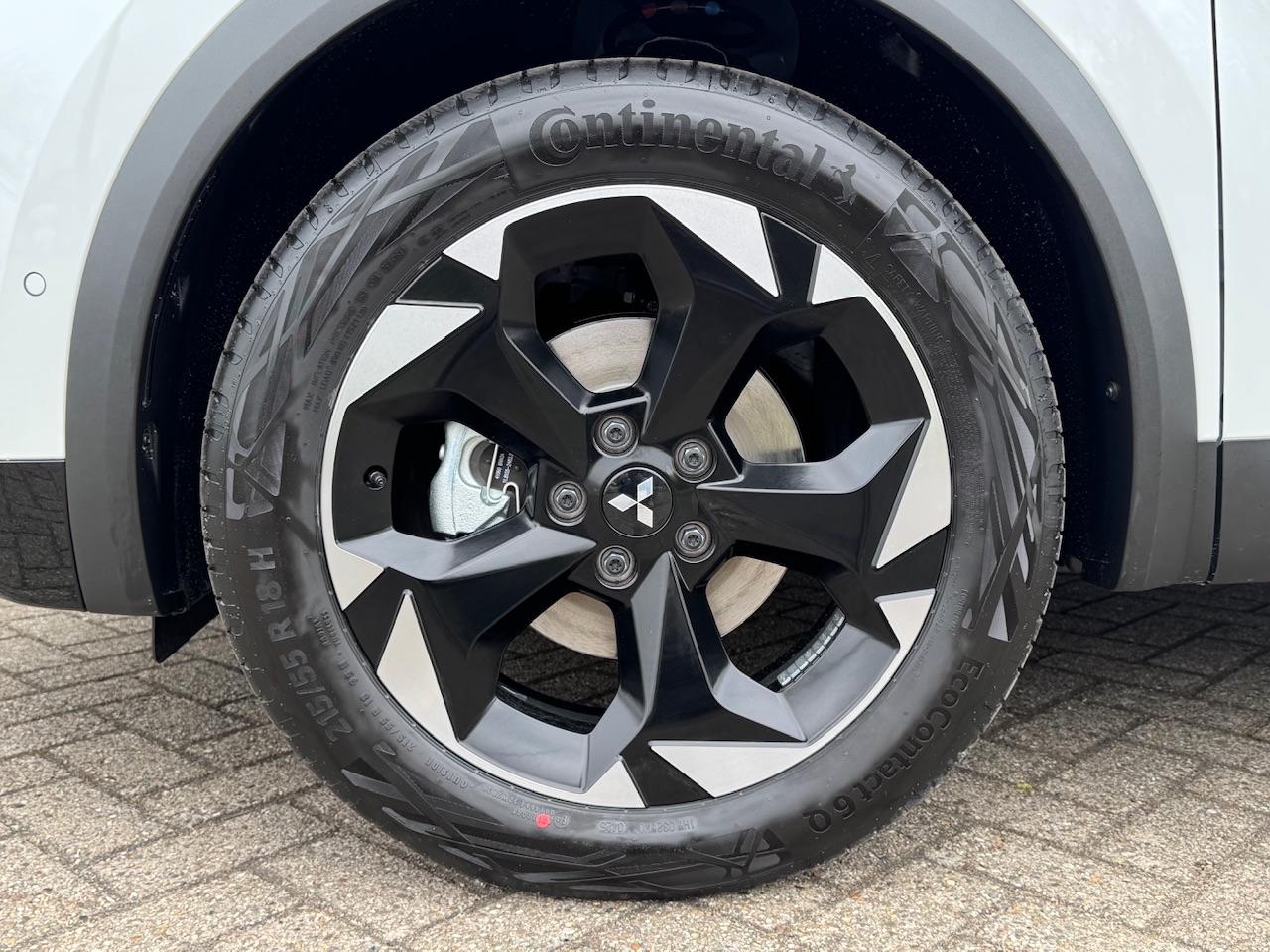 Mitsubishi Mitsubishi