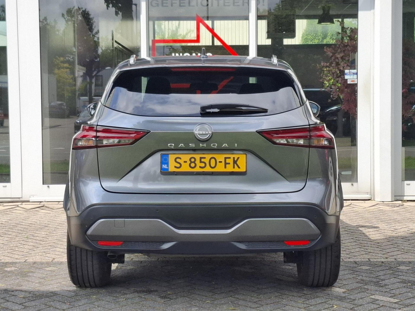 Nissan Nissan
