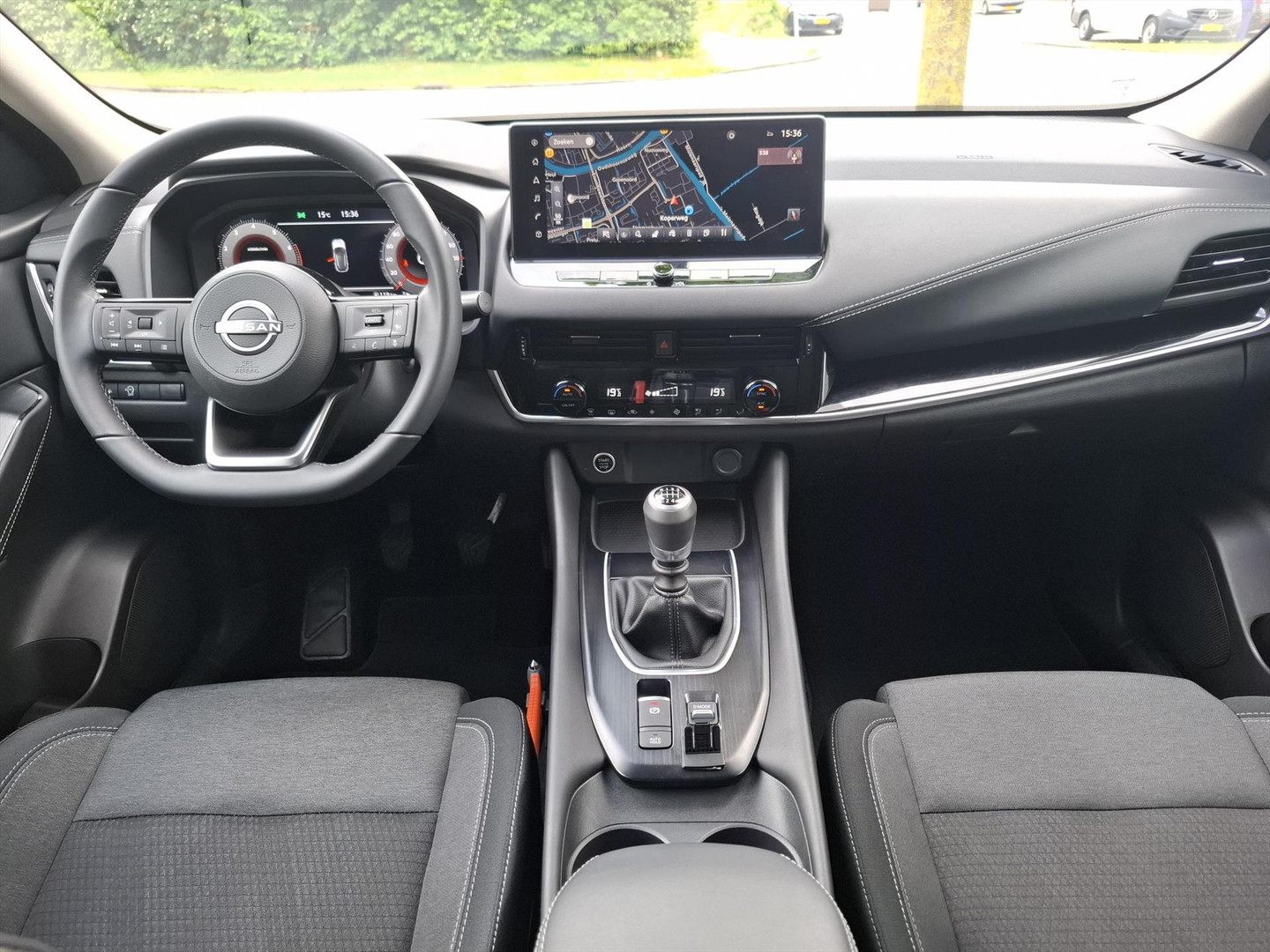 Nissan Nissan