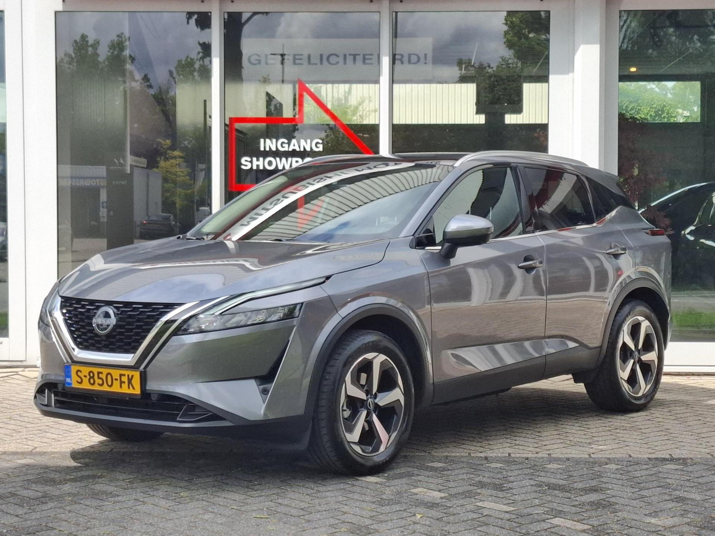 Nissan Nissan