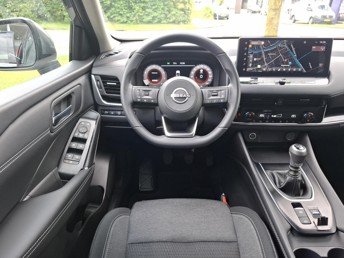 Nissan Nissan