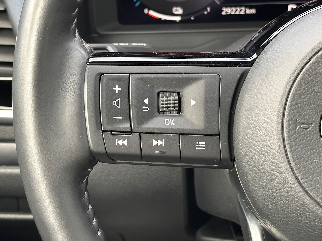 Nissan Nissan