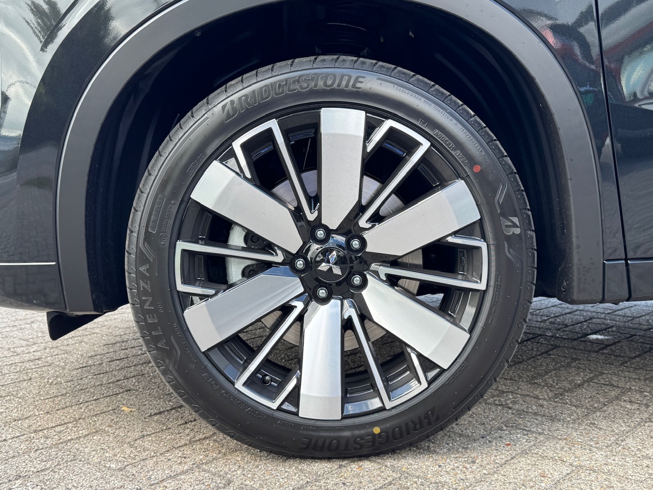 Mitsubishi Mitsubishi