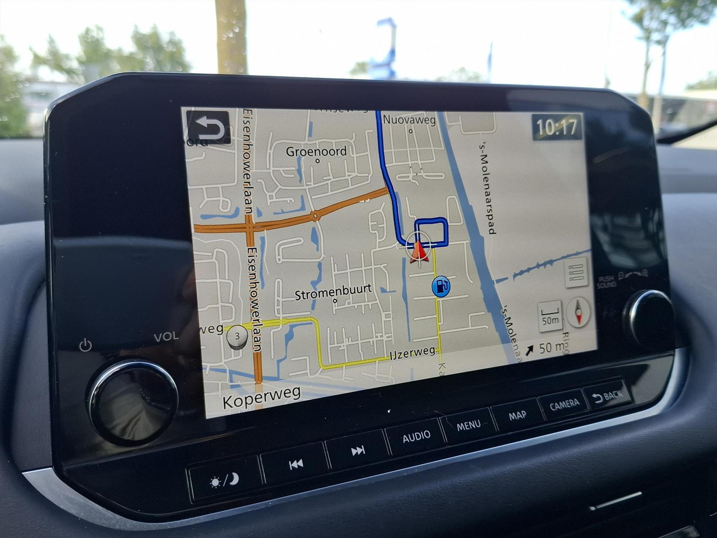 Nissan Nissan