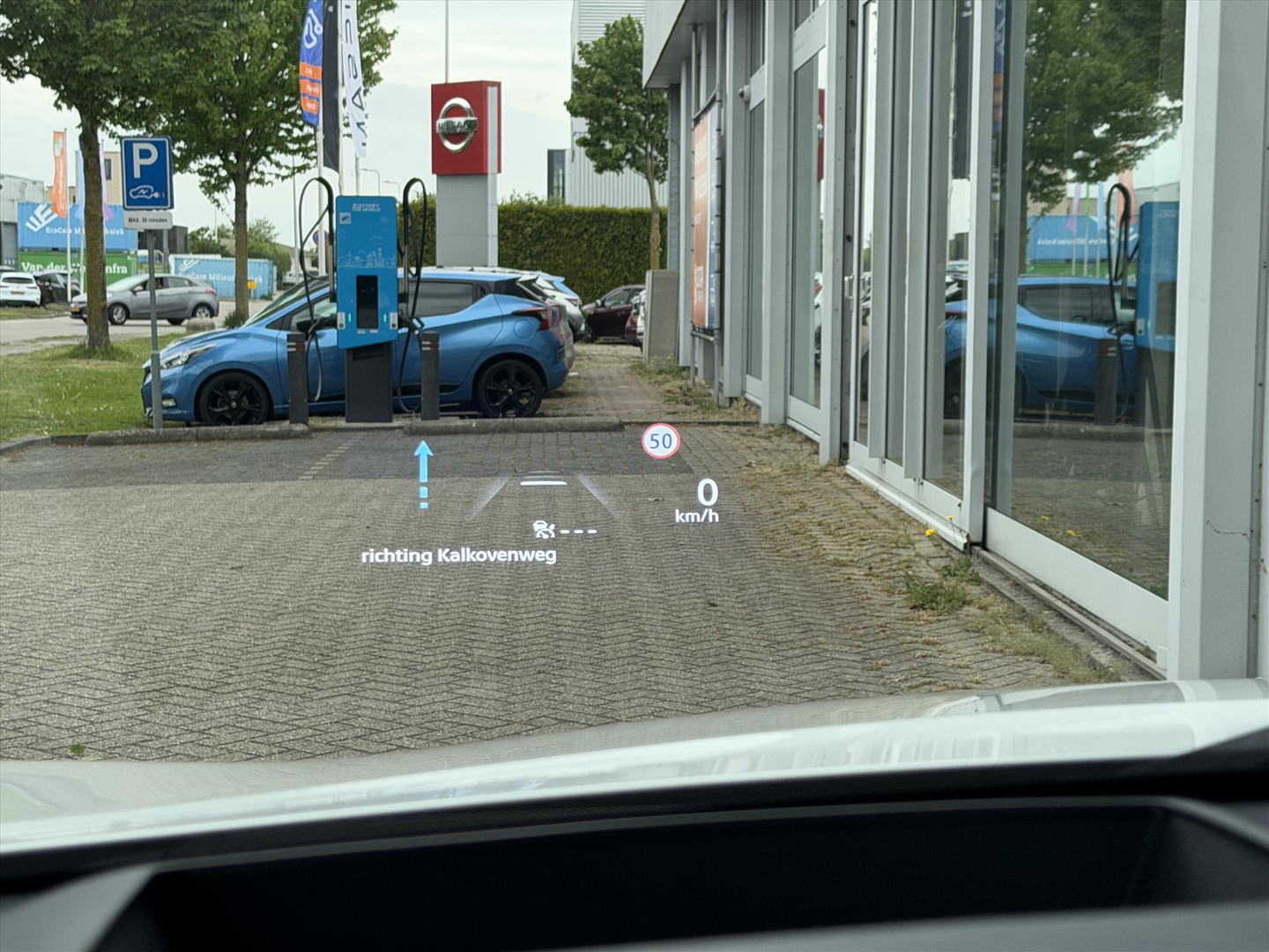 Nissan Nissan