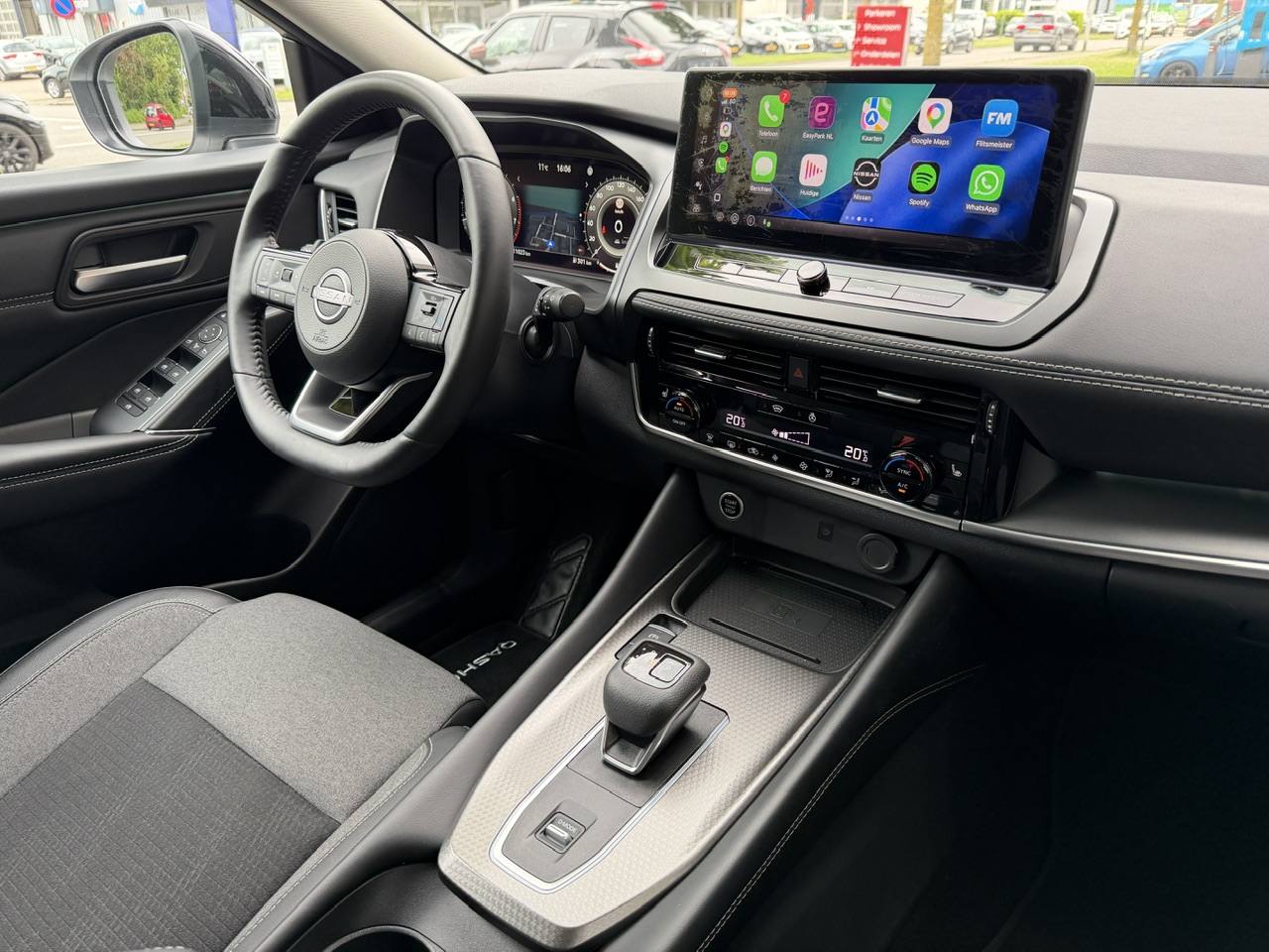 Nissan Nissan