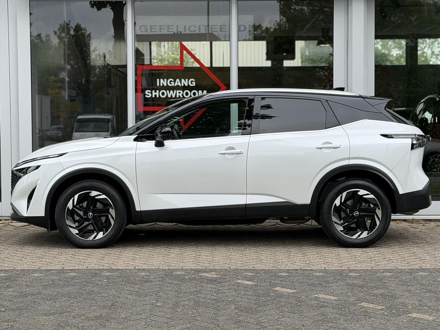 Nissan Nissan