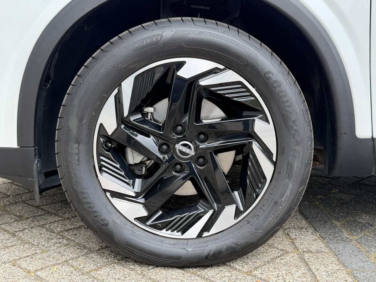 Nissan Nissan