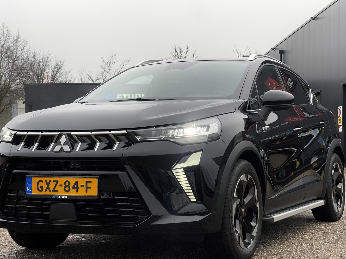 Mitsubishi Mitsubishi
