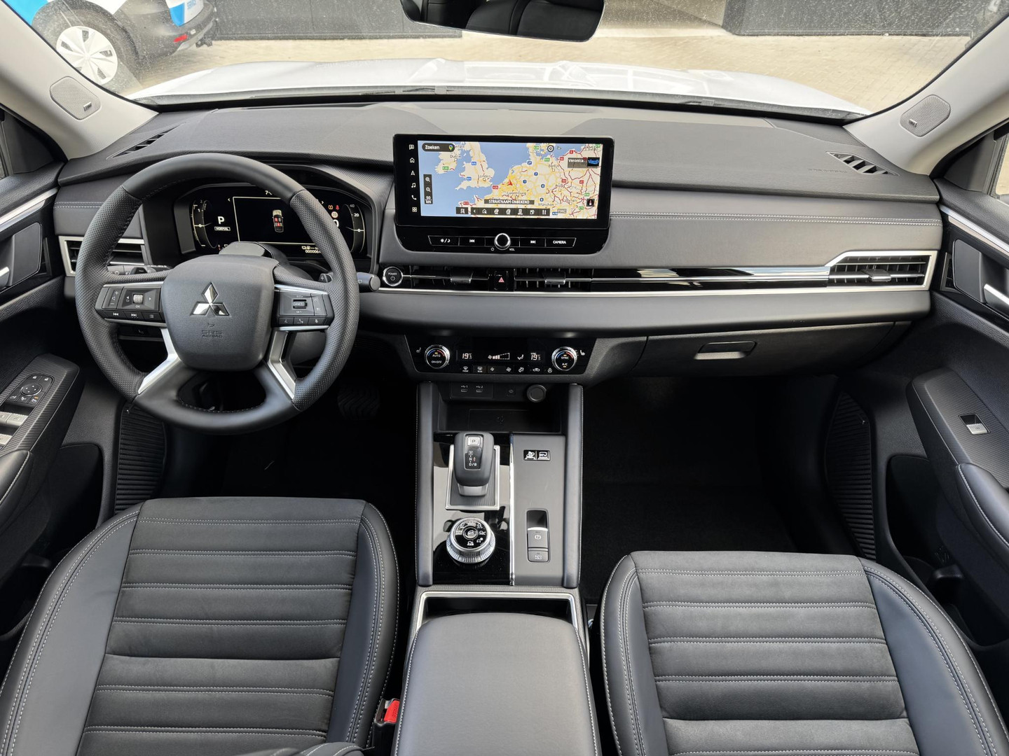 Mitsubishi Mitsubishi
