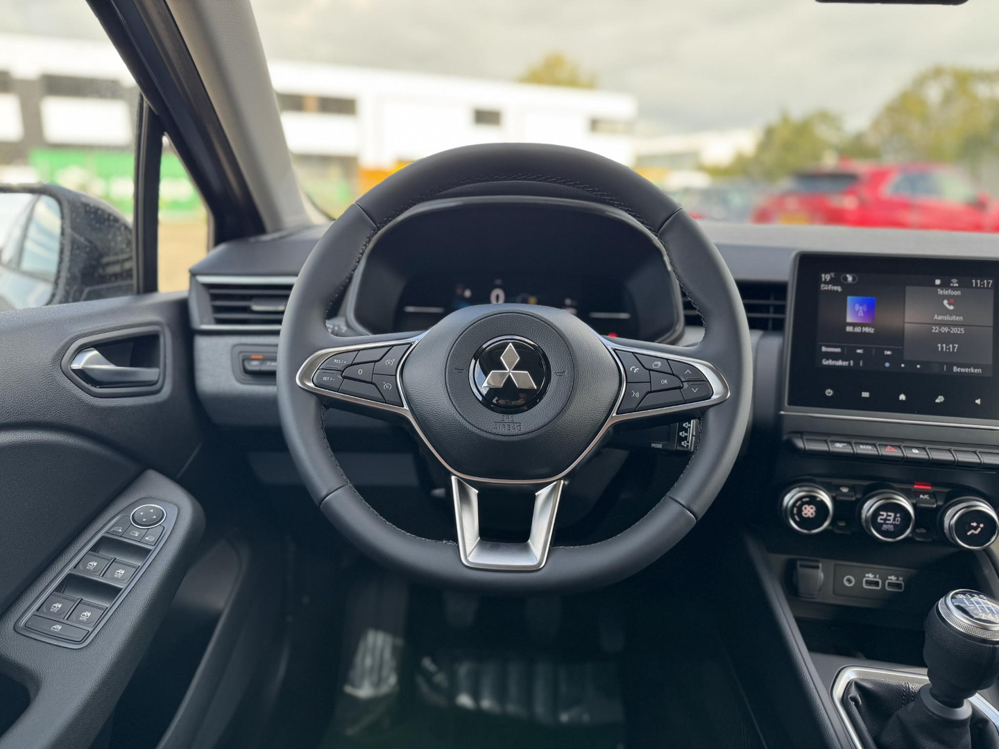 Mitsubishi Mitsubishi