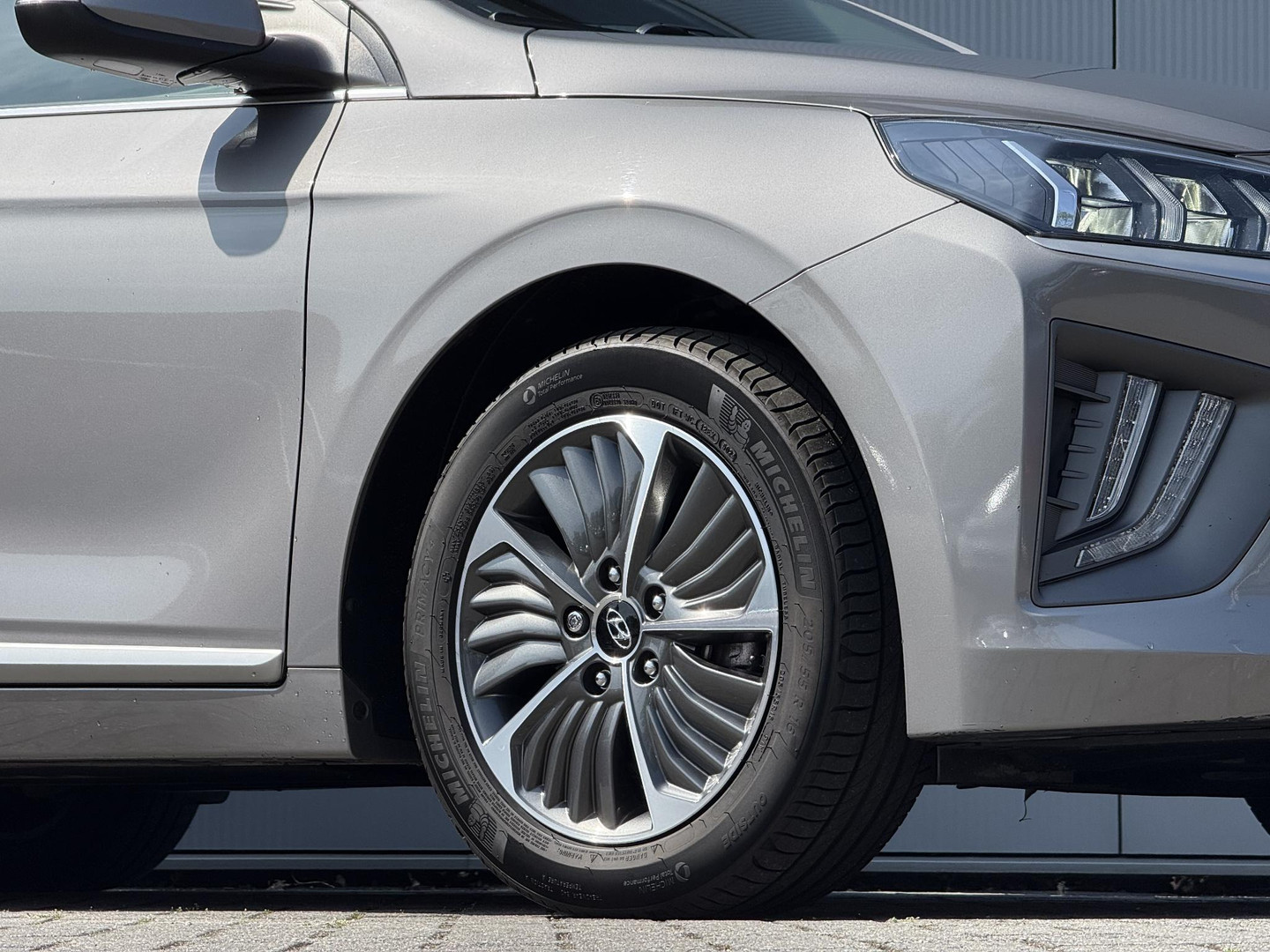 Hyundai Hyundai