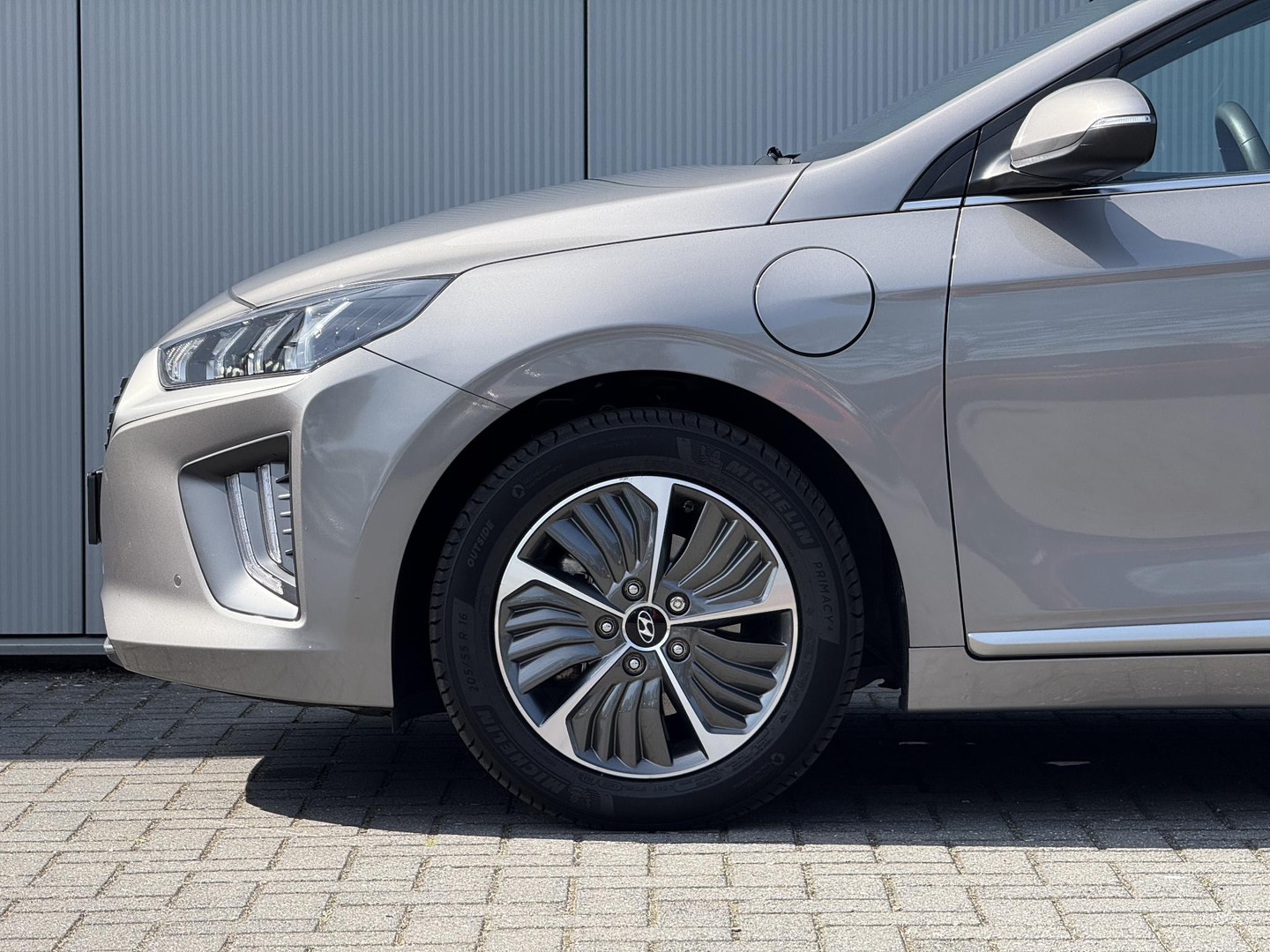 Hyundai Hyundai
