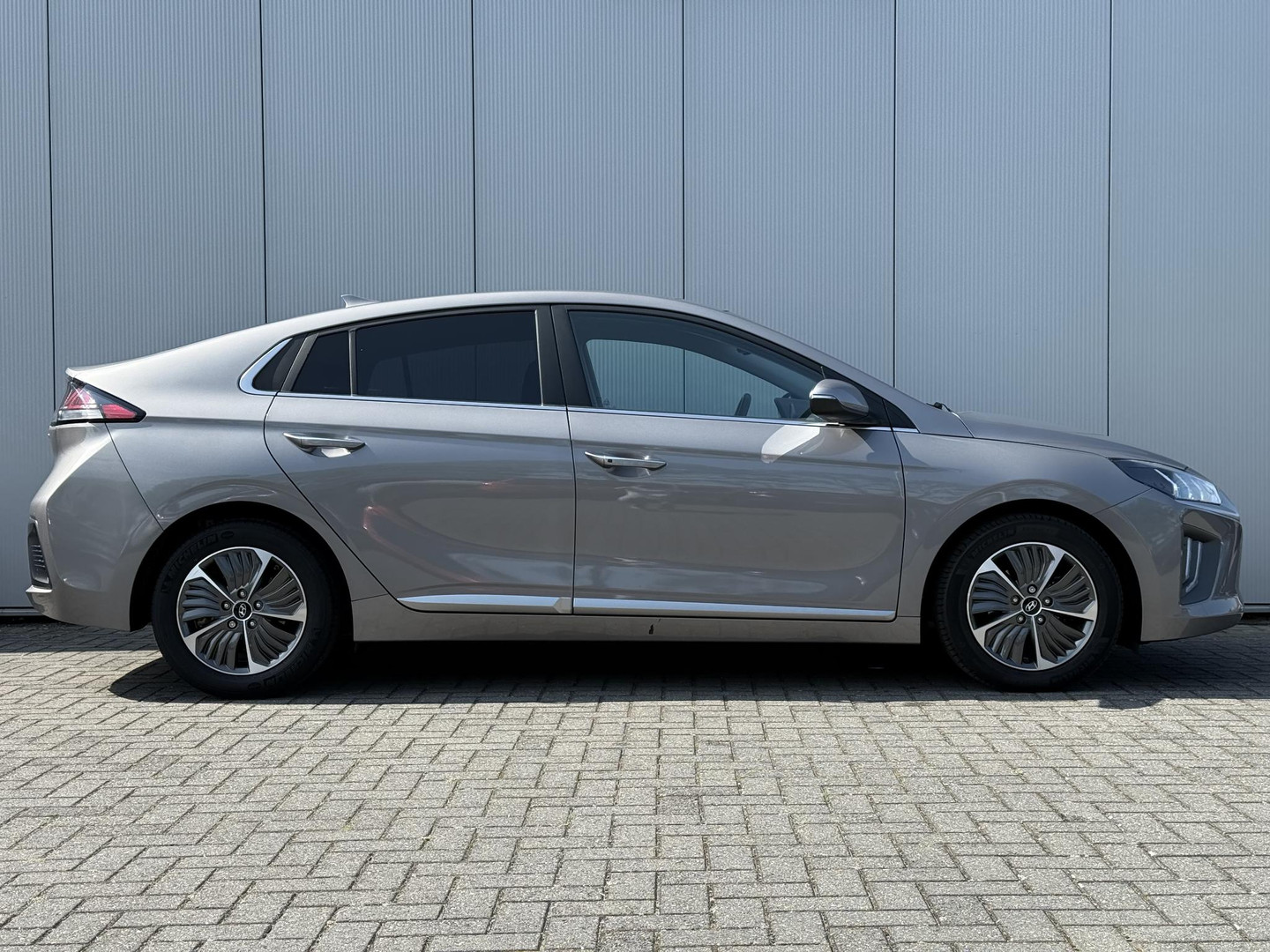 Hyundai Hyundai