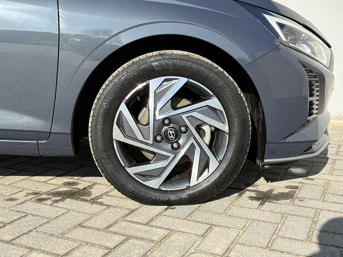 Hyundai Hyundai
