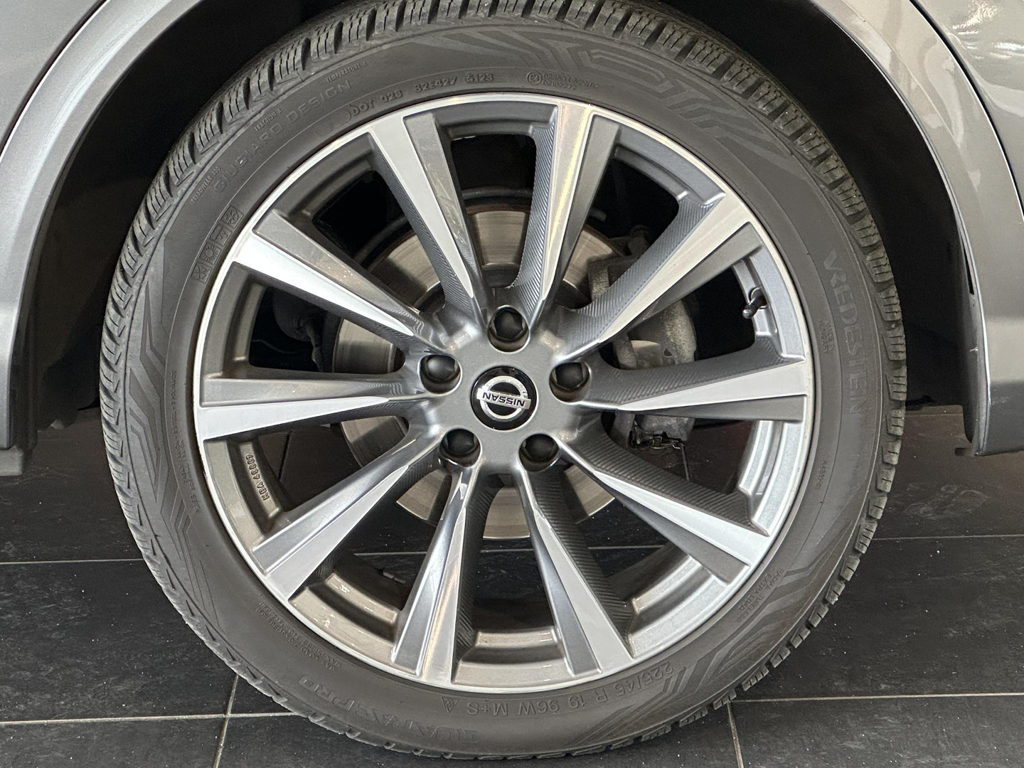 Nissan Nissan