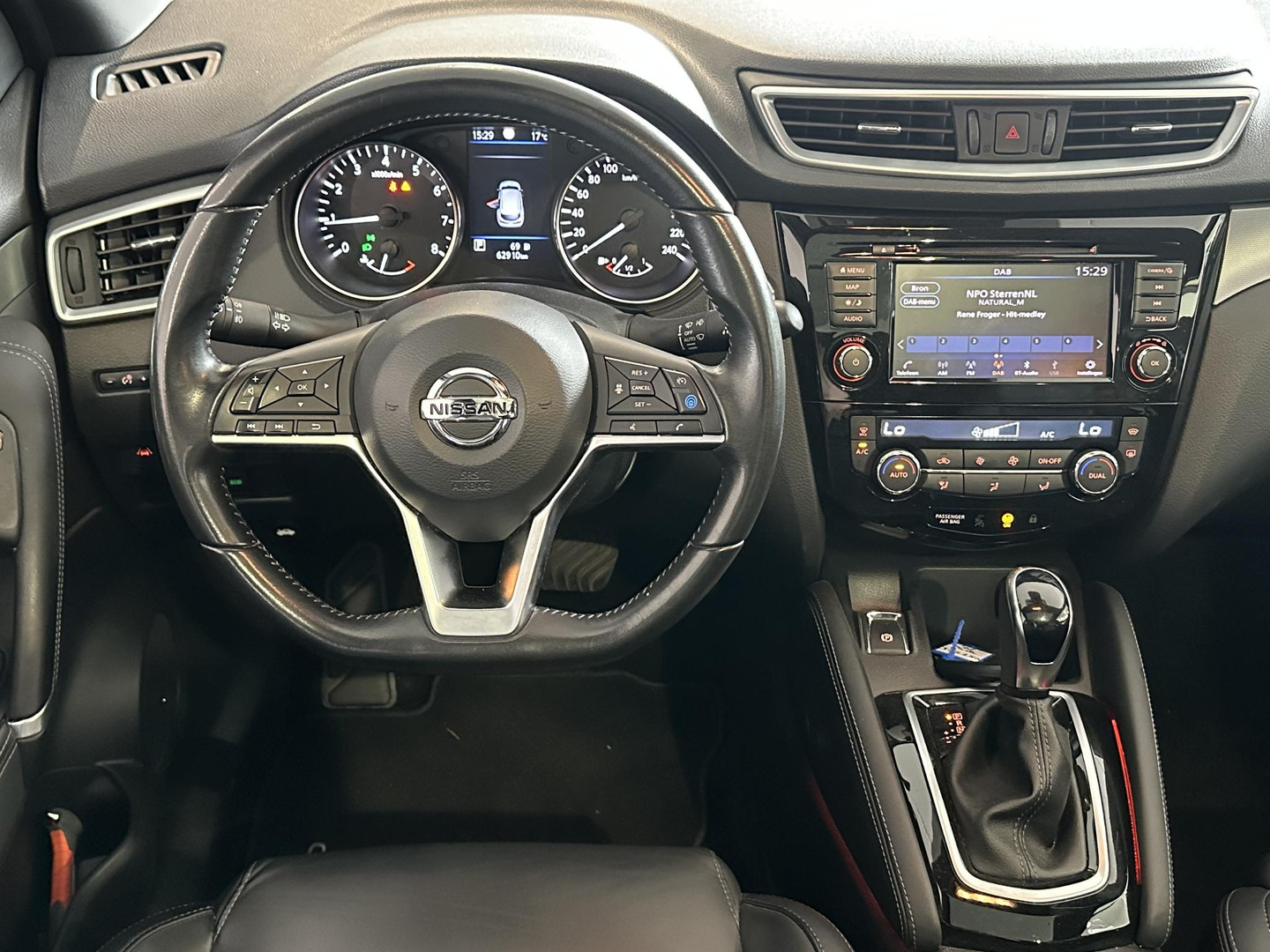 Nissan Nissan