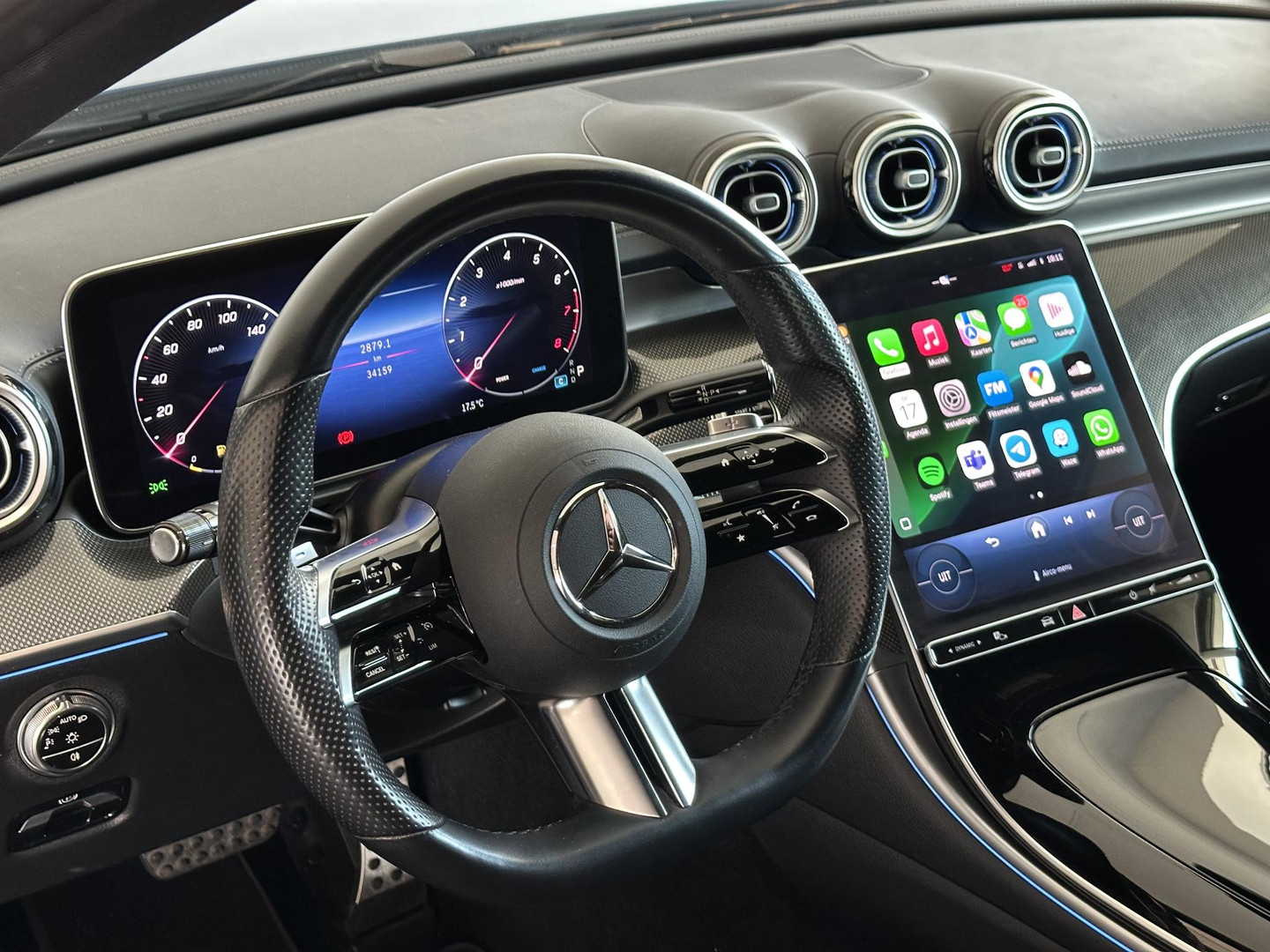 Mercedes-Benz Mercedes-Benz