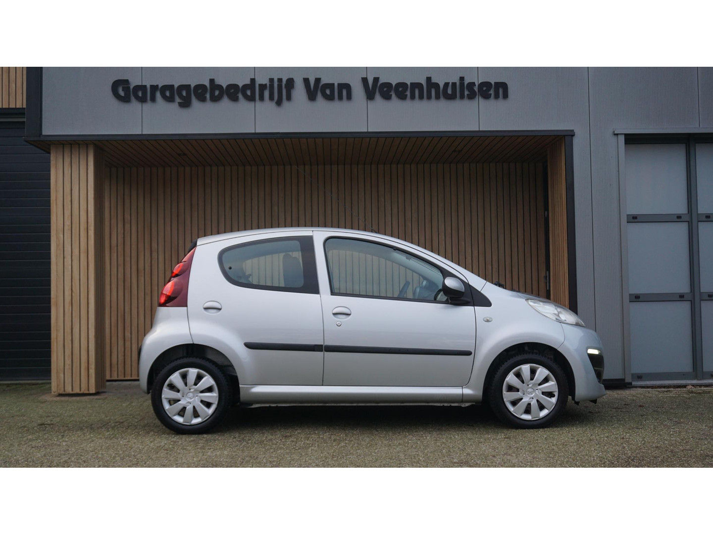Peugeot Peugeot