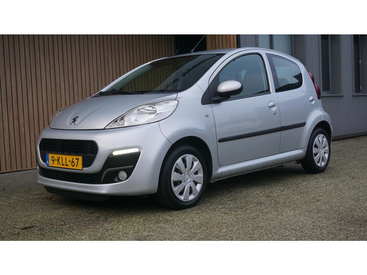 Peugeot Peugeot