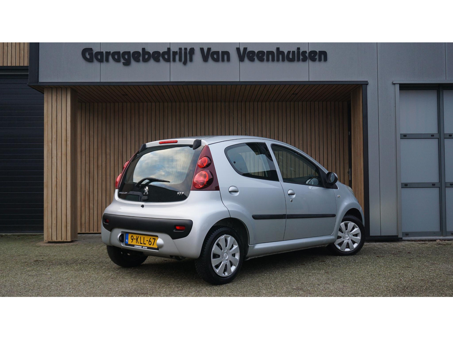 Peugeot Peugeot