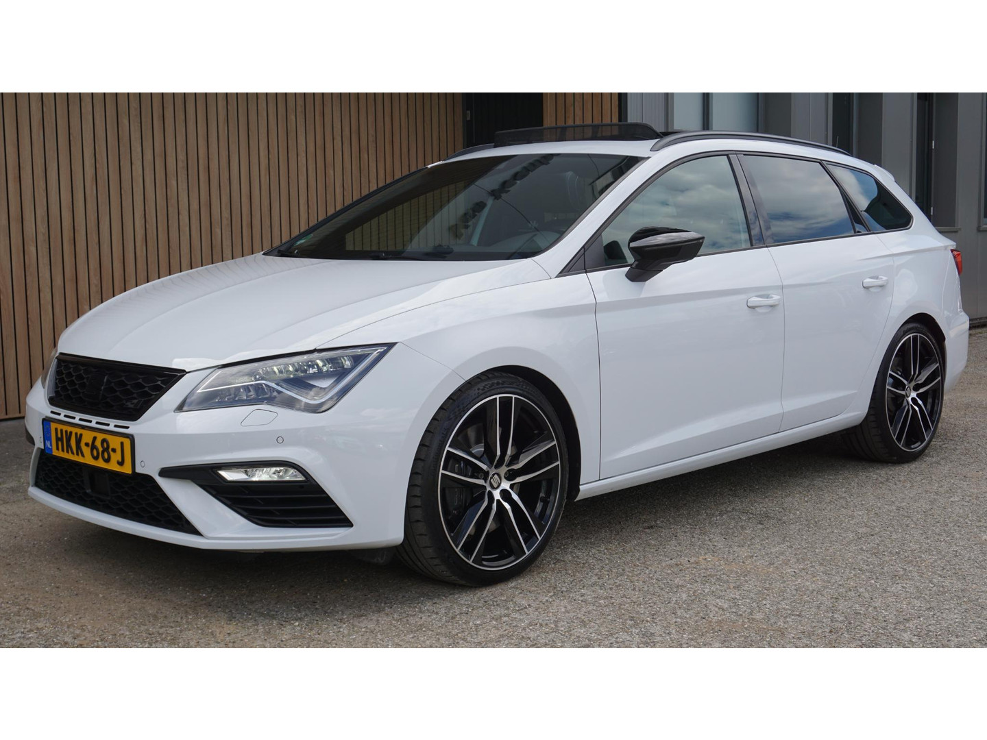 SEAT