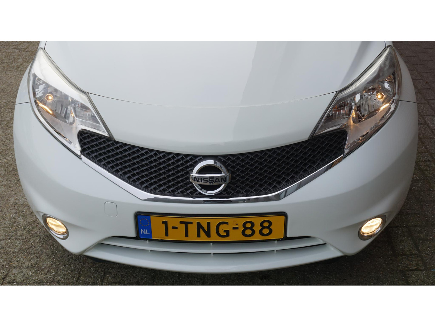 Nissan Nissan